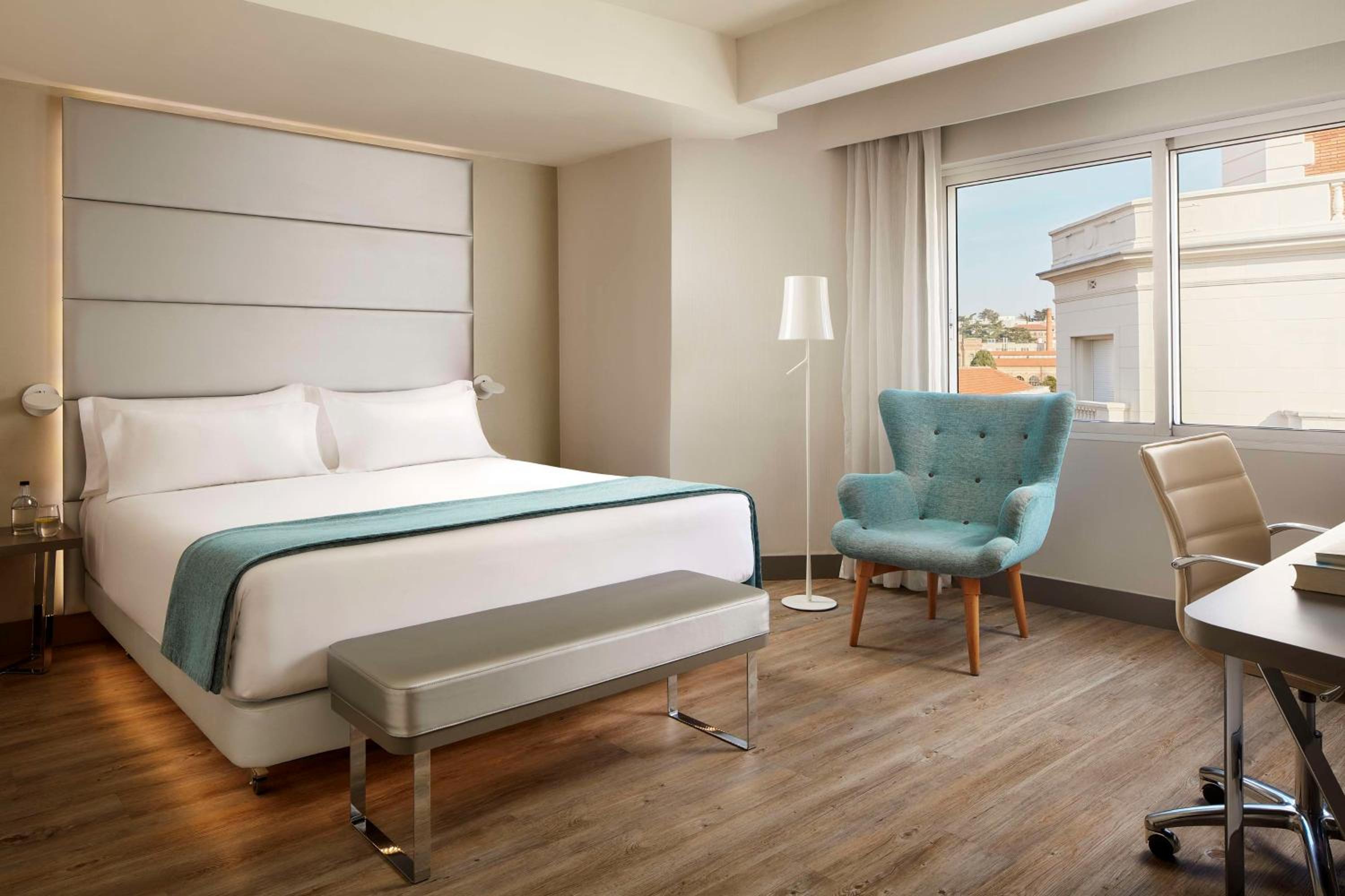 Standard Double or Twin Room - Photo 1