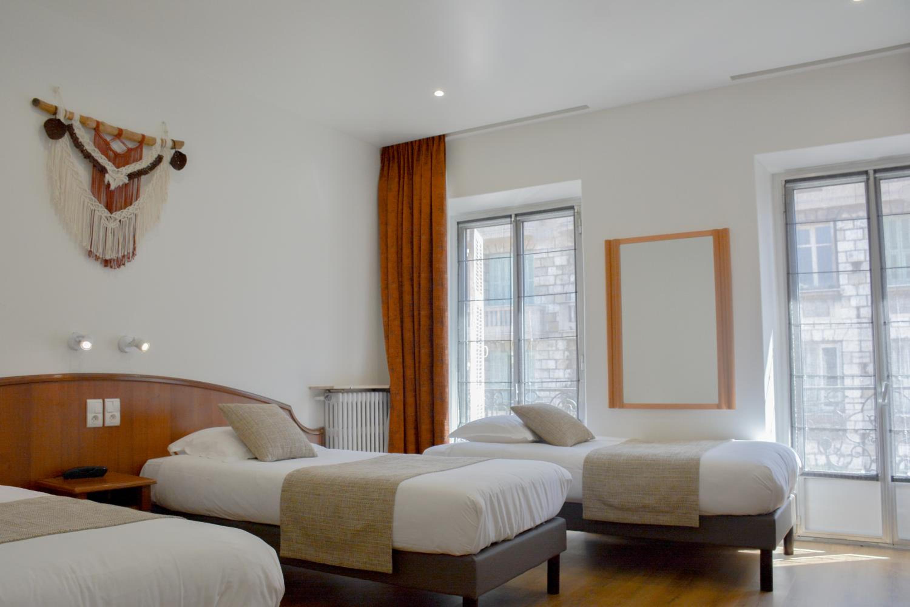 Quadruple Room - Photo 10