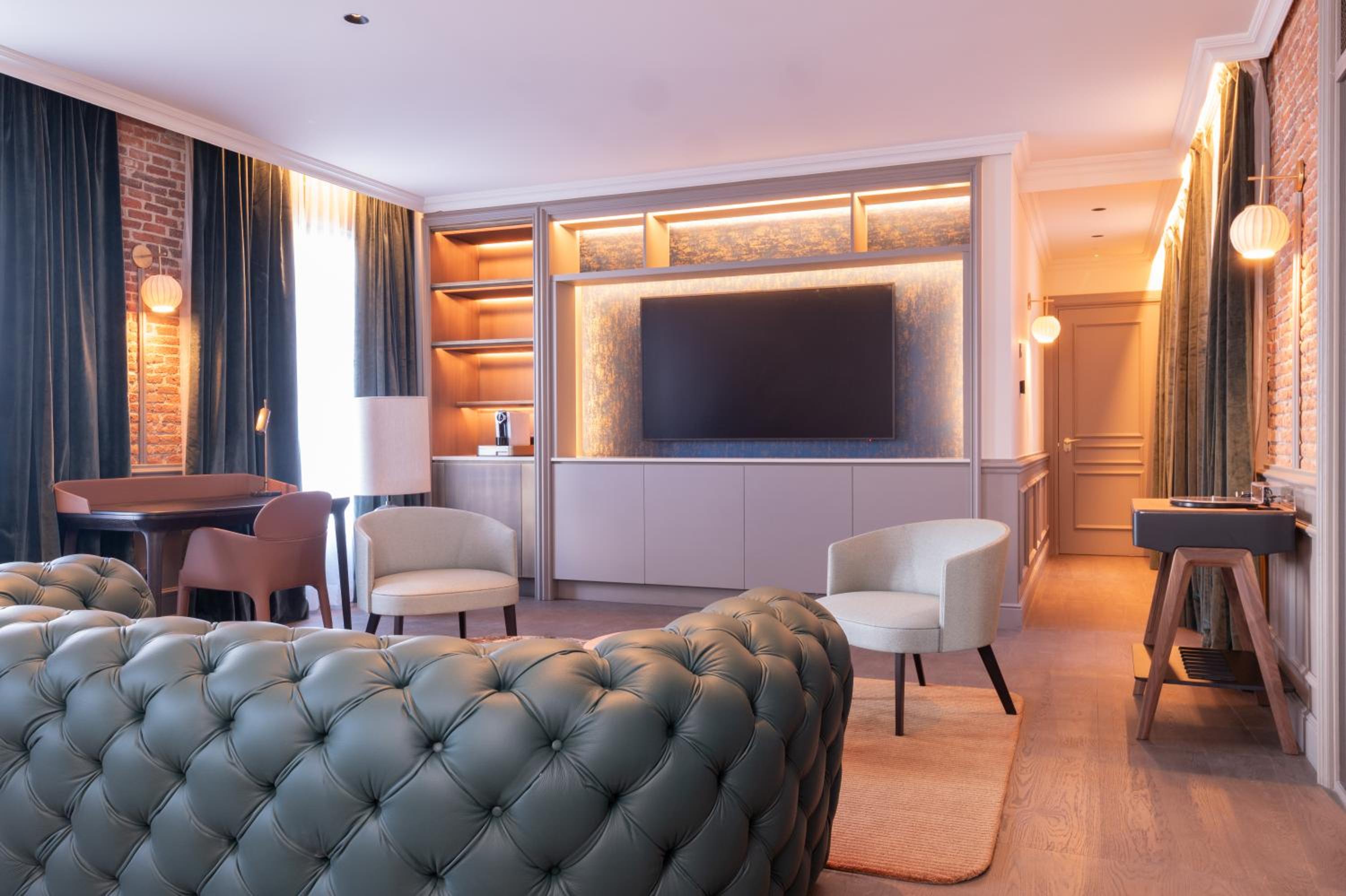 Superior Suite