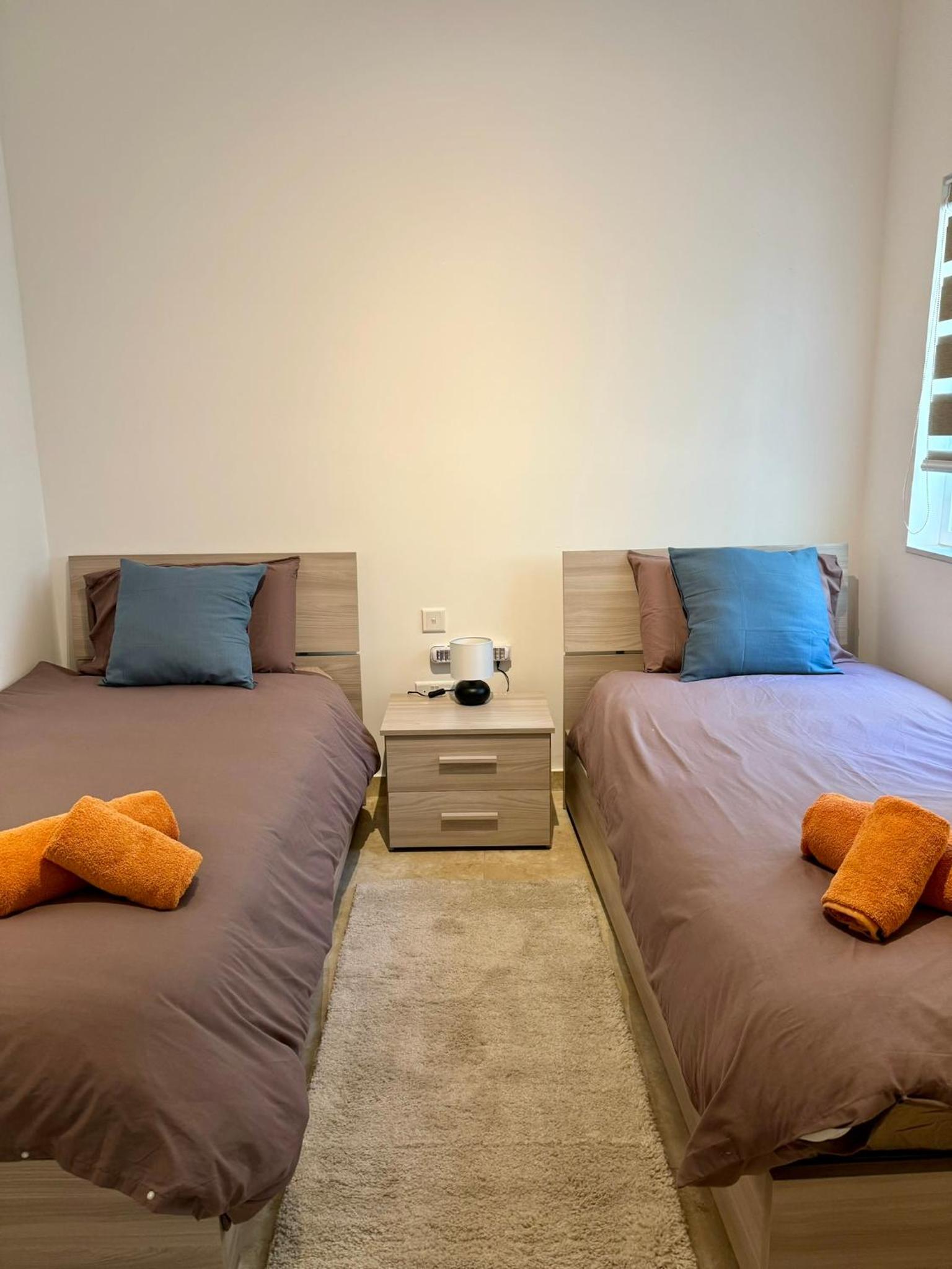 Four-Bedroom House photo 3