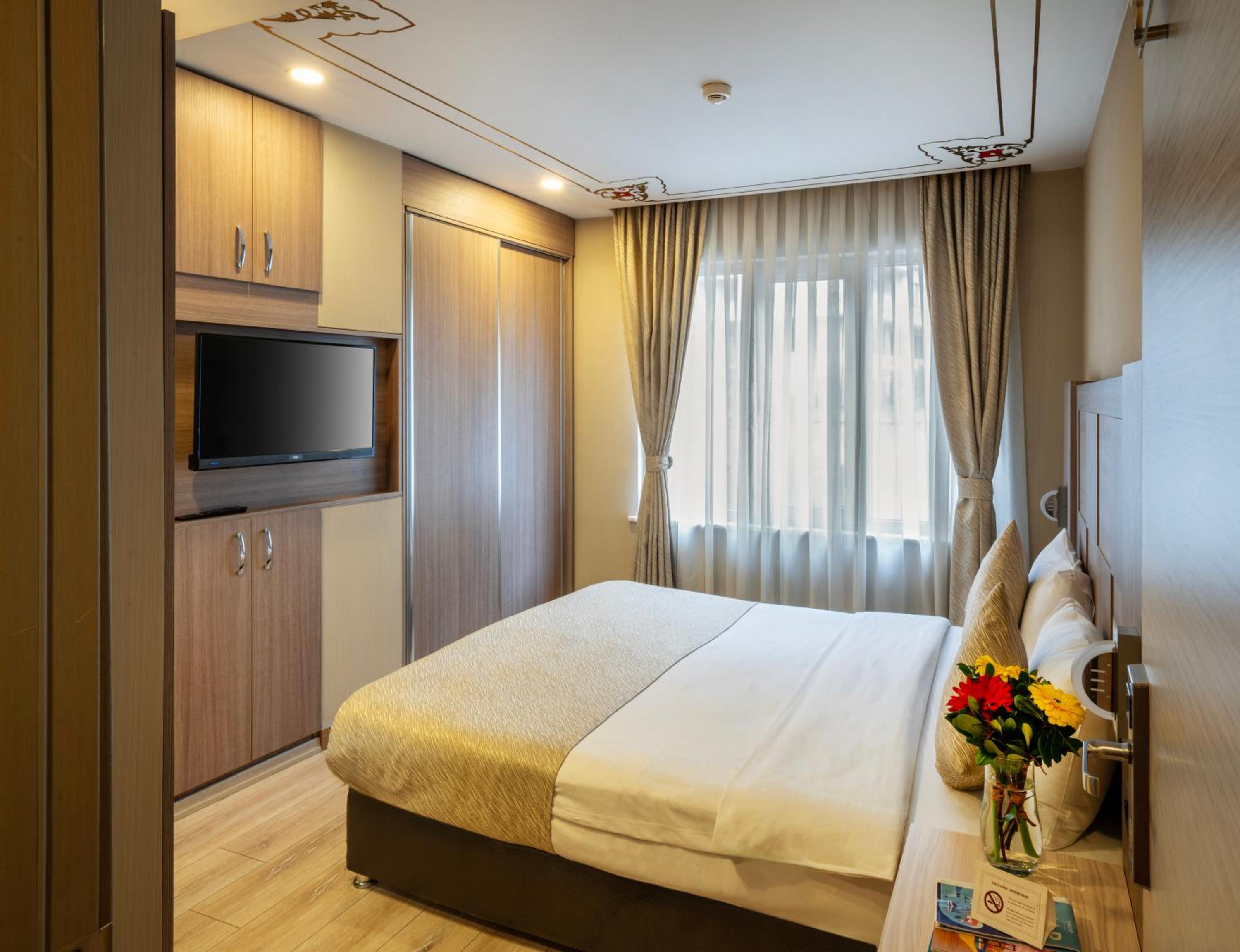 Economy Double or Twin Room photo 2