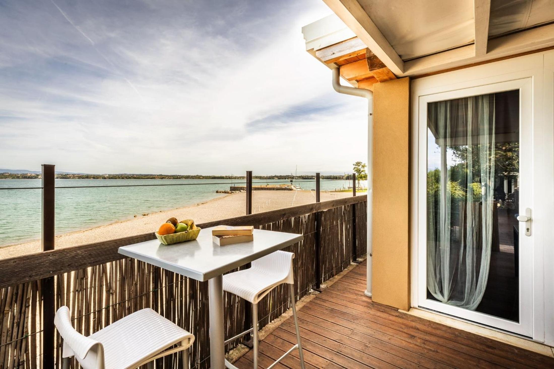 Bungalow Beach Front (2 adults) - Photo 10