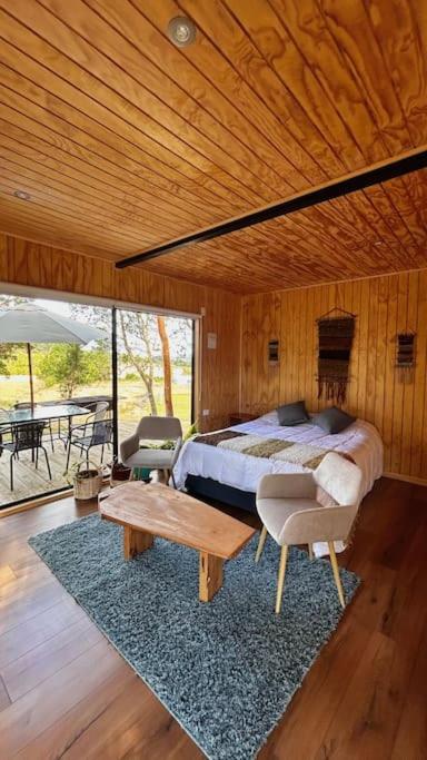 One-Bedroom House photo 1