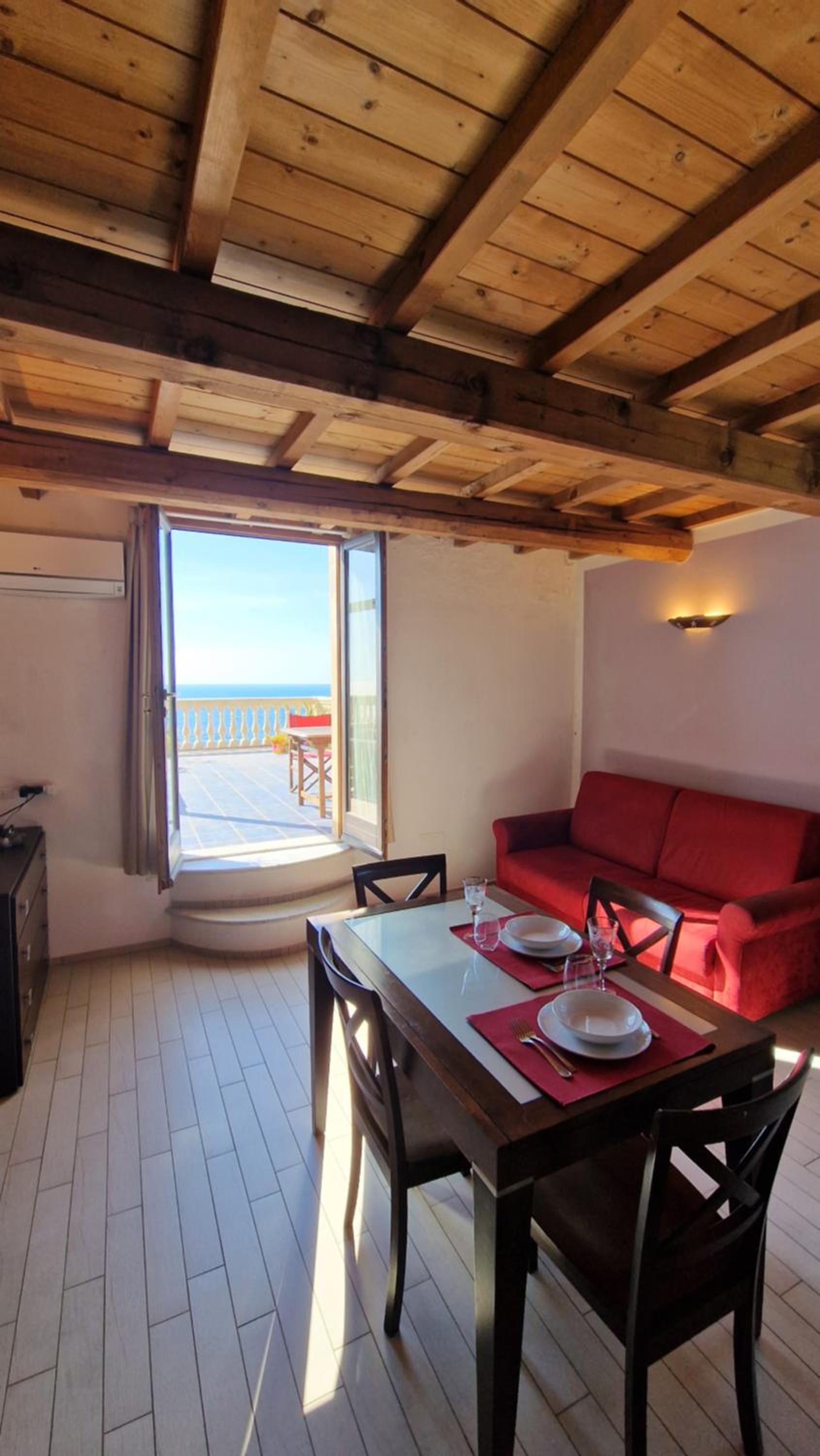 One-Bedroom Apartment with Sea View and Terrace photo 2