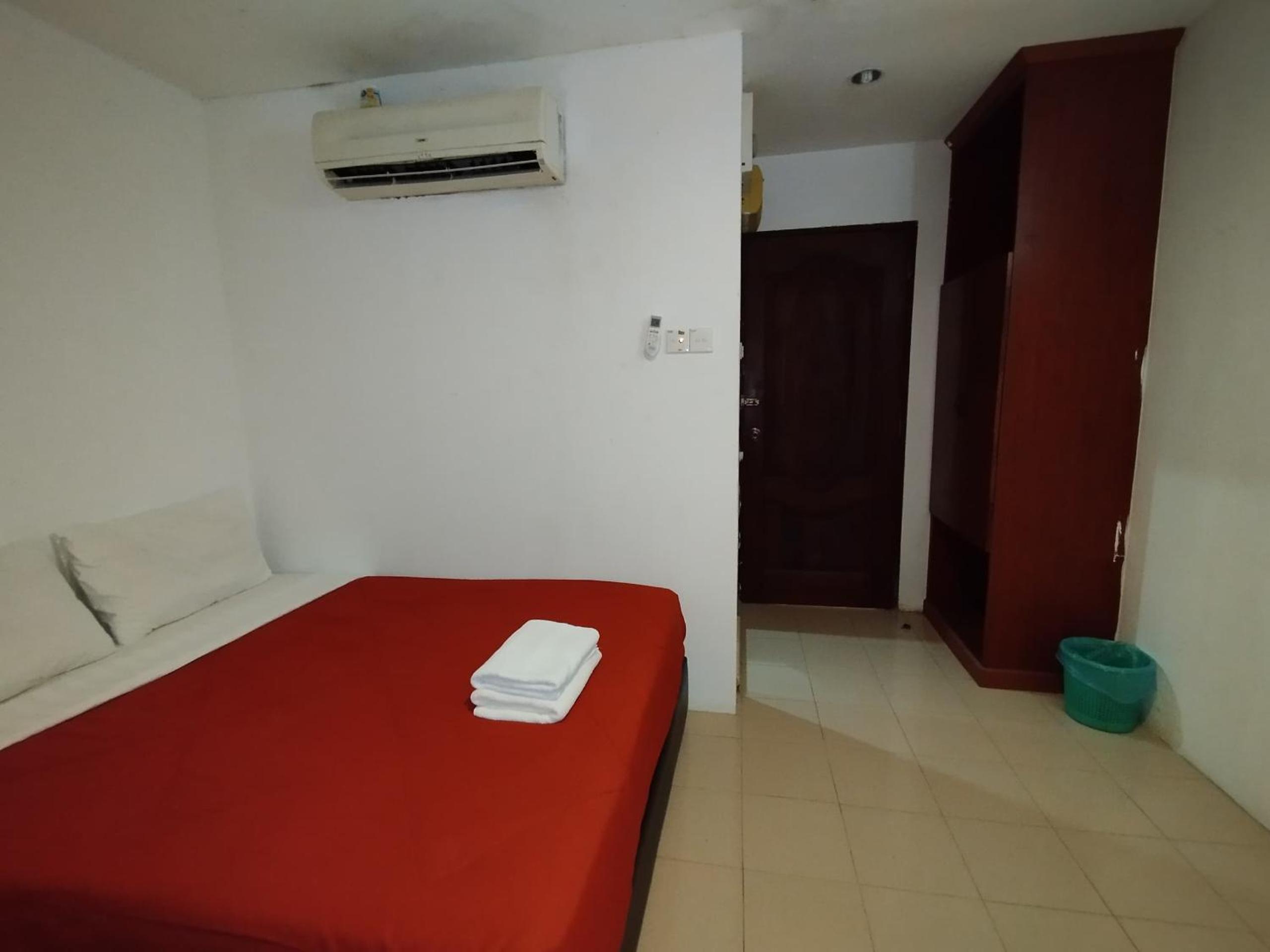 Bed In 10-Bed Mixed Dormitory Room
