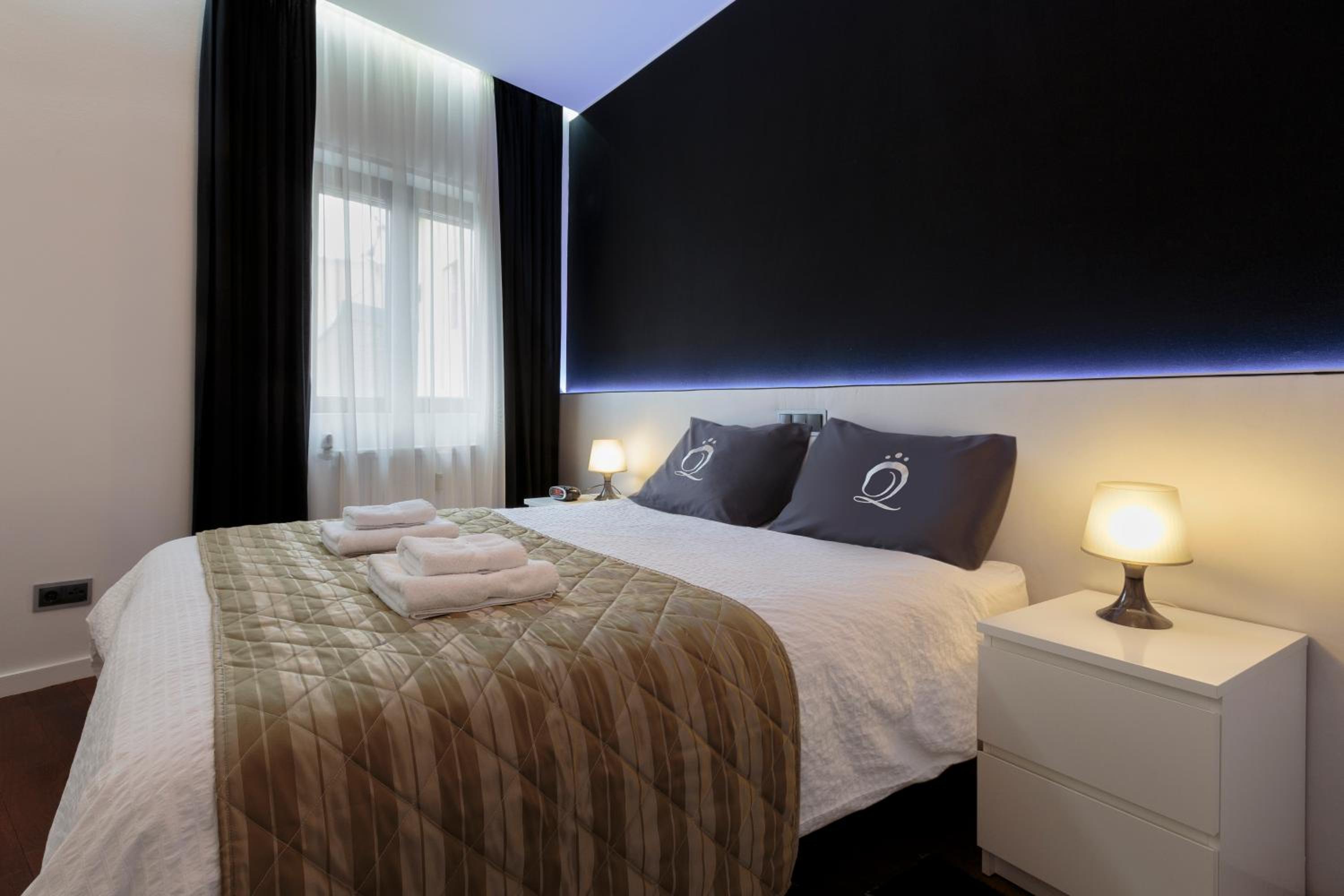 Large Double Room photo 1
