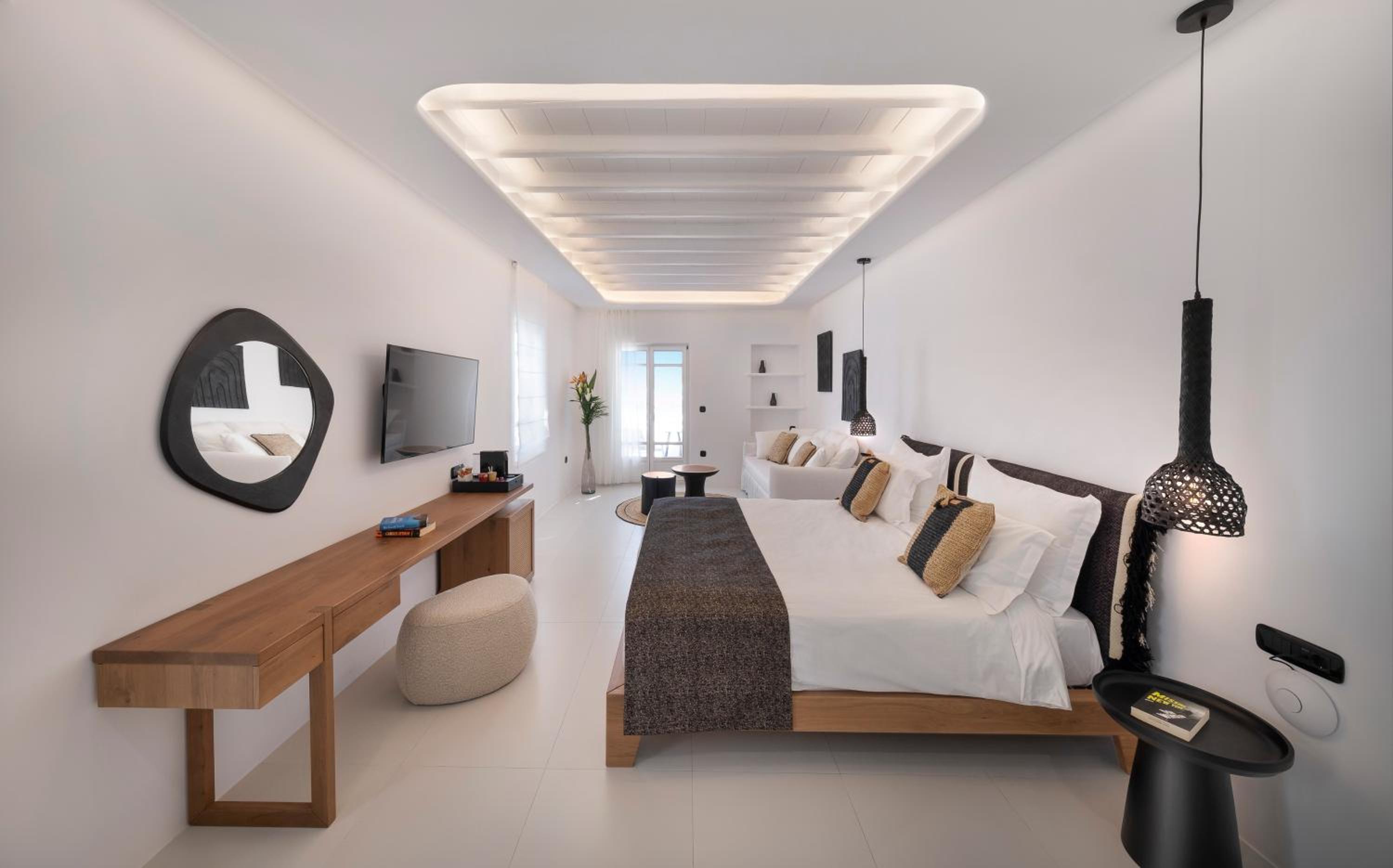 Junior Suite with Sea View and Hot Tub