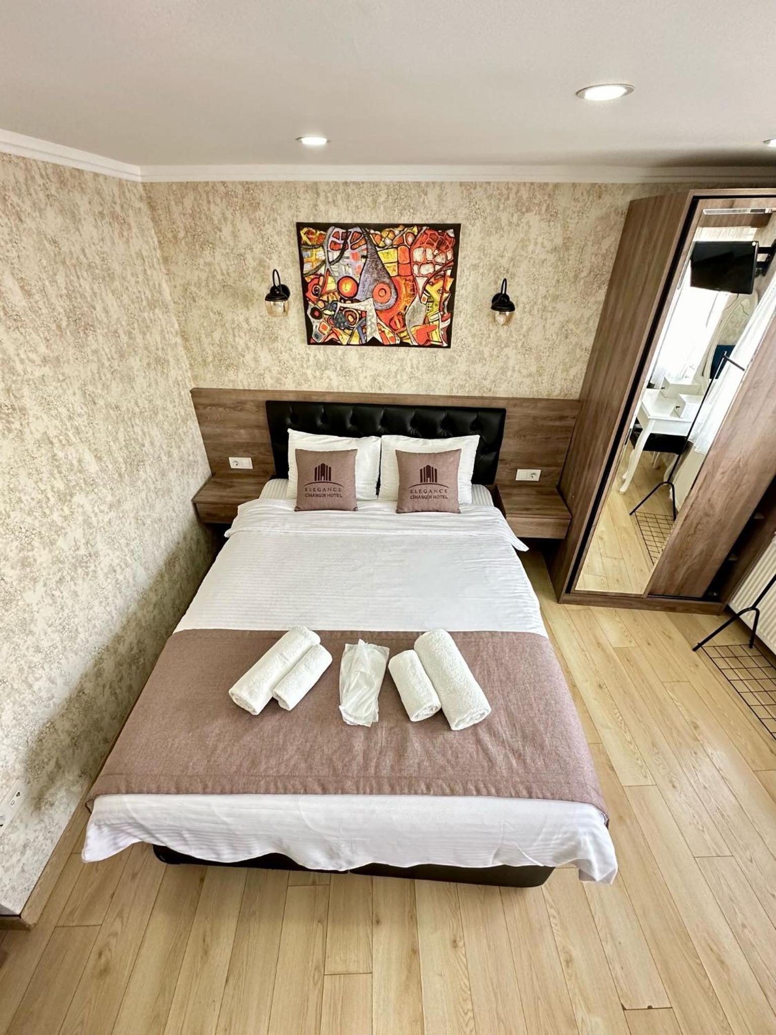 Deluxe Single Room with Balcony photo 2