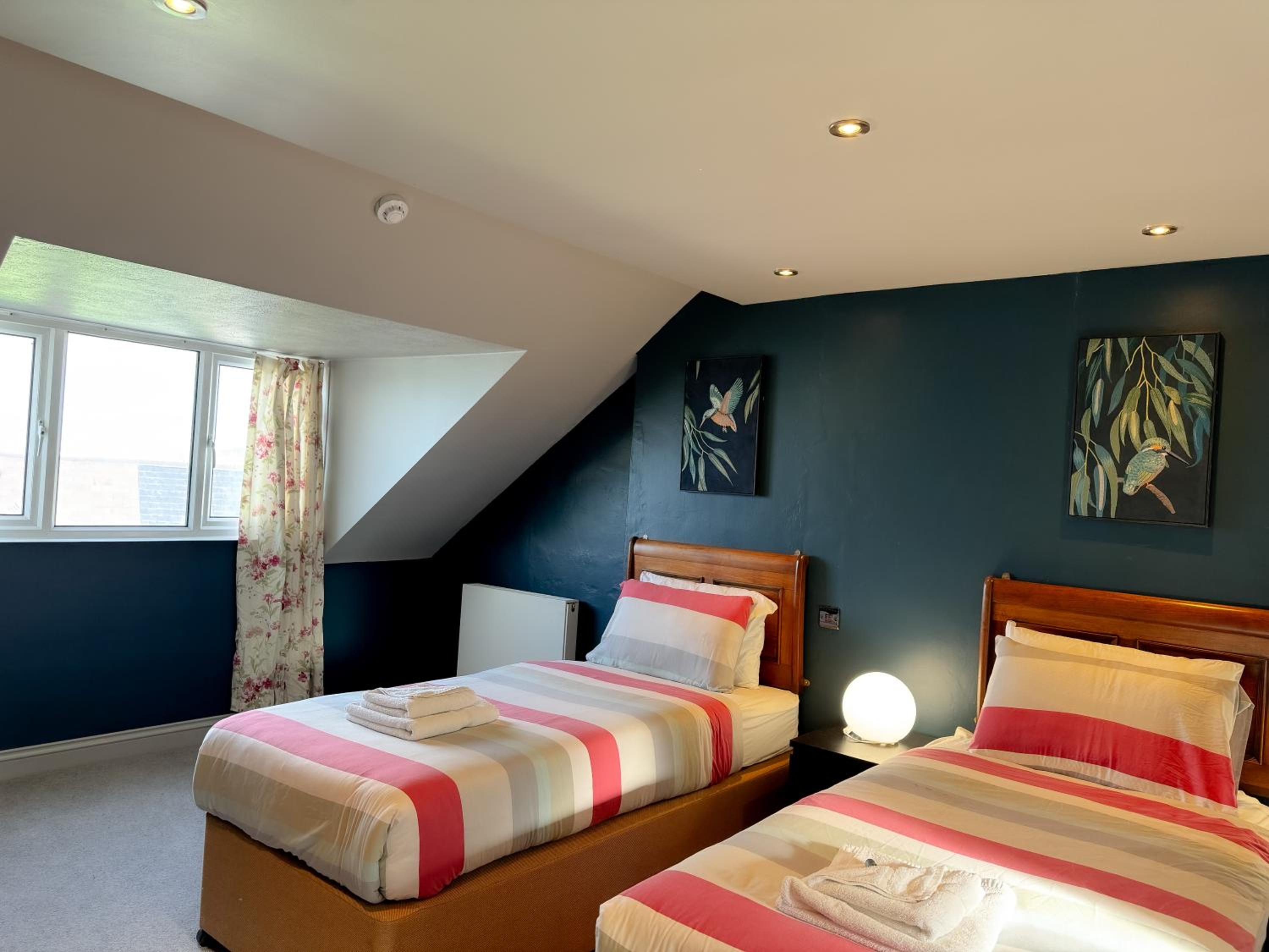 Standard Twin Room With Sea View