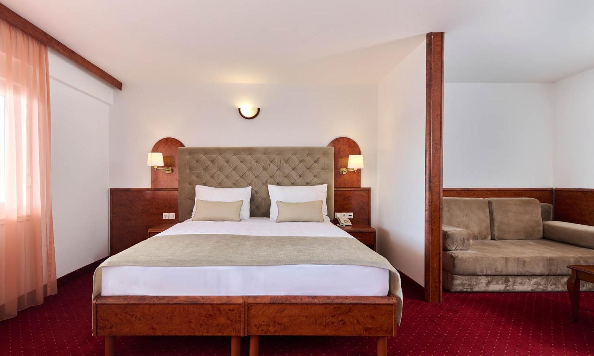 Comfort Junior Suite with Sea View and Balcony - Photo 6