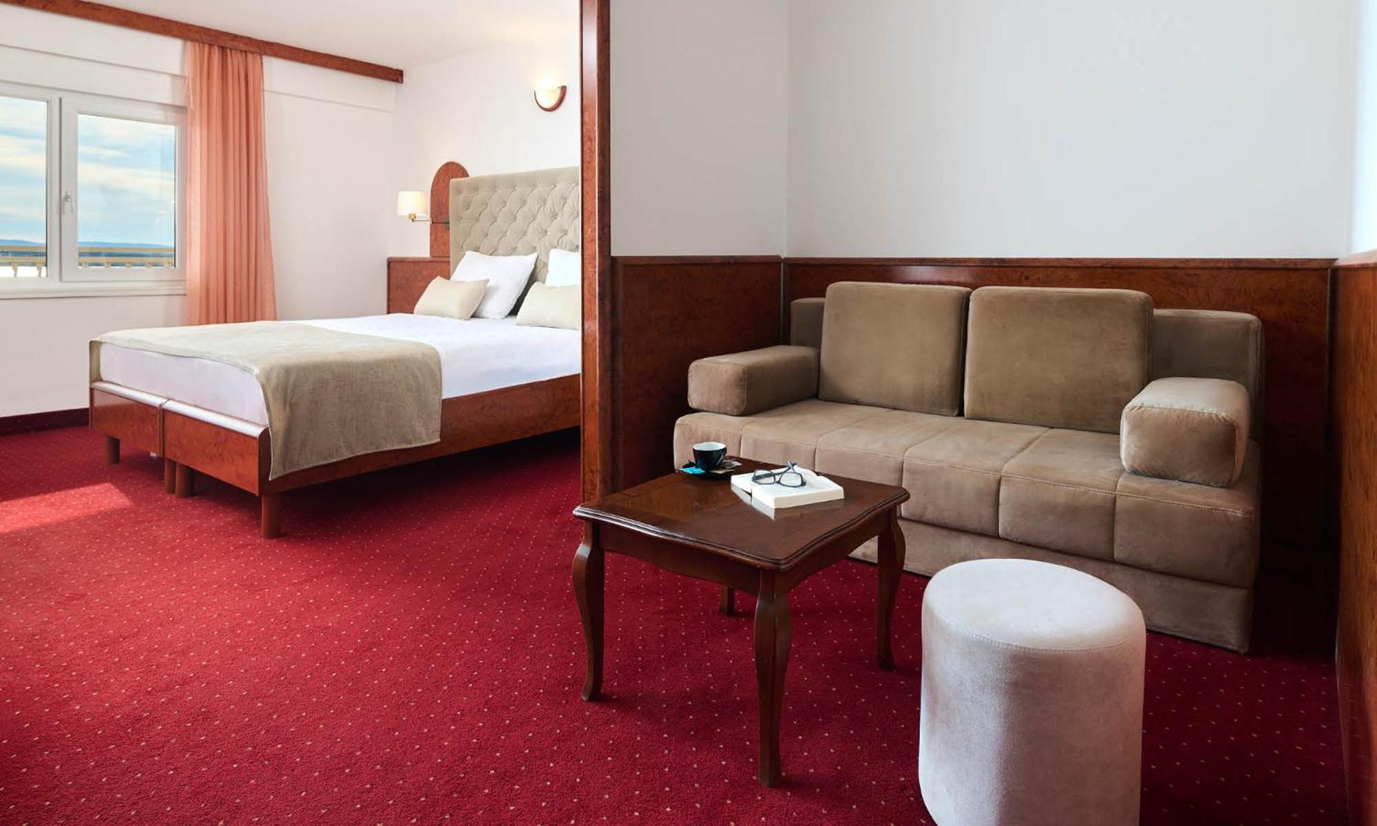Comfort Junior Suite with Sea View and Balcony - Photo 1