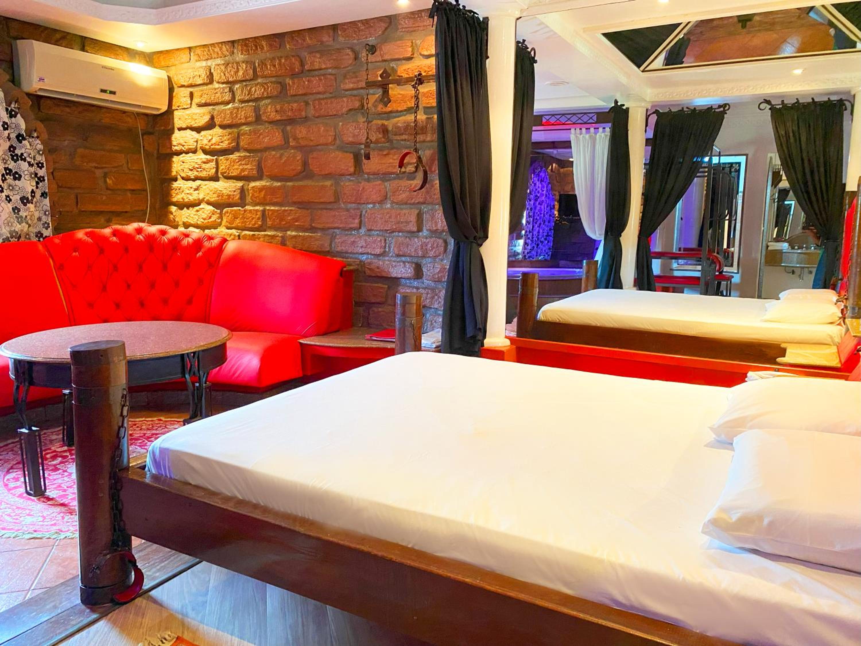 King Studio with Sofa Bed photo 2