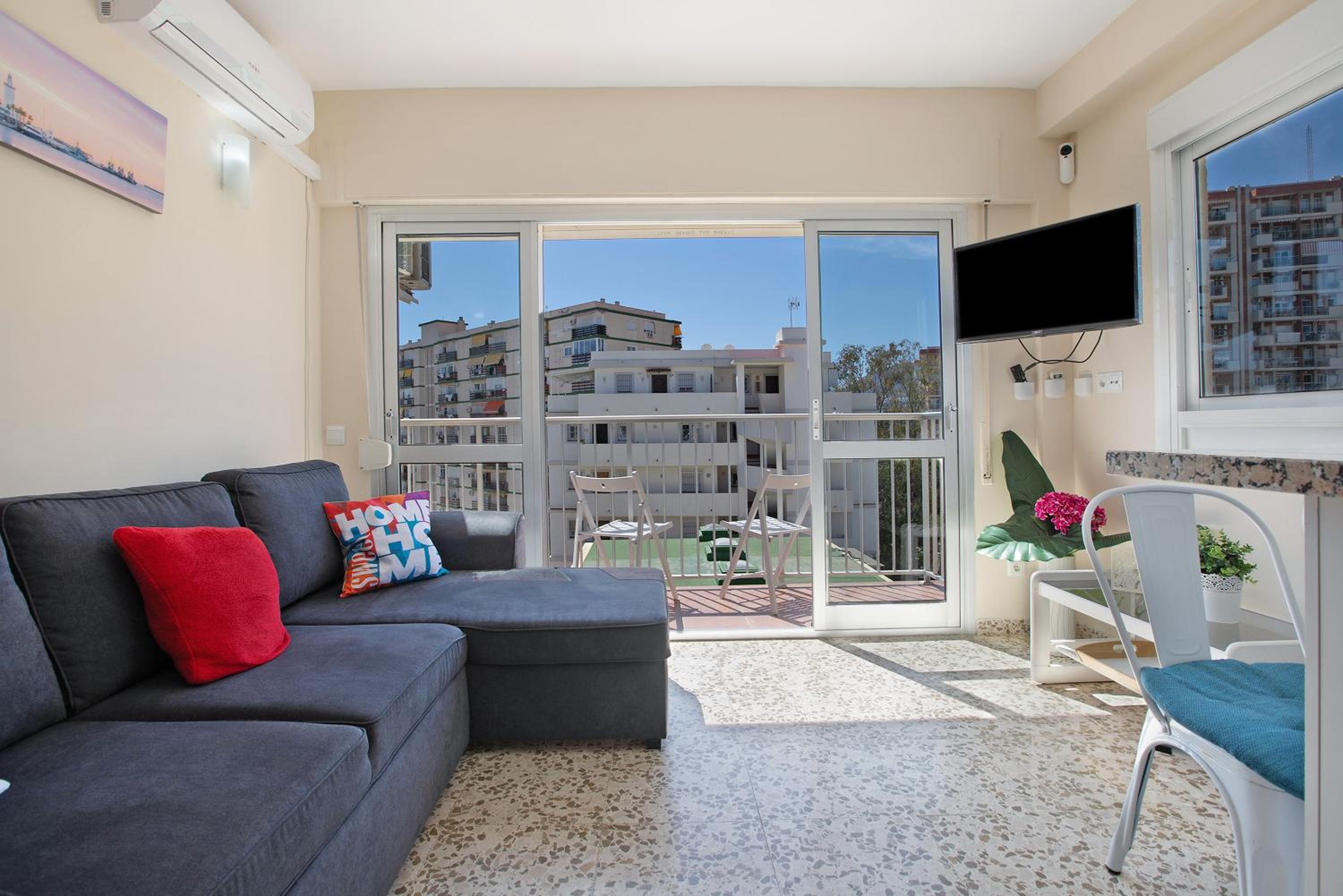 Apartamento de un dormitorio superior con balcón