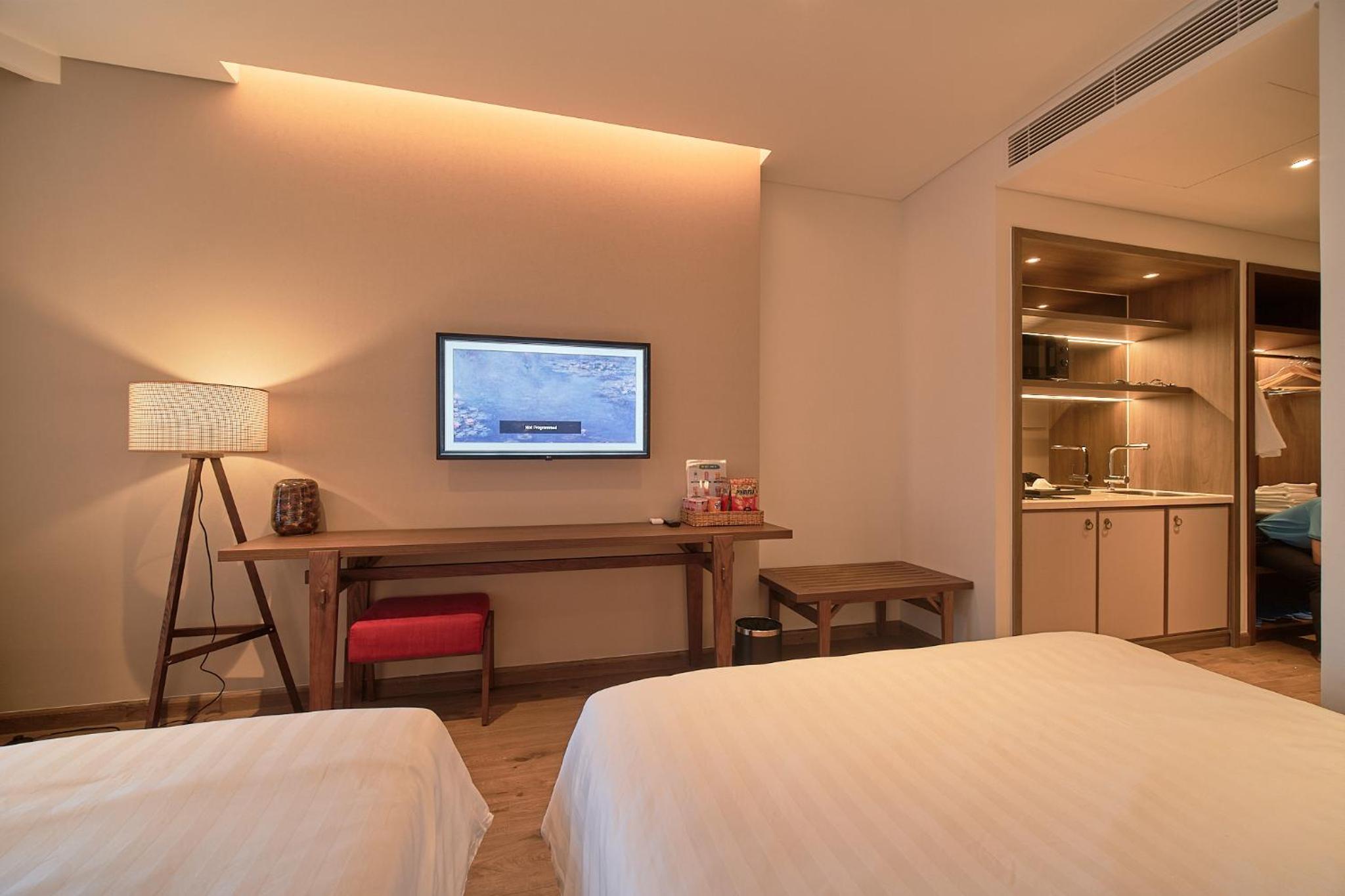 Deluxe Double Room - Photo 17