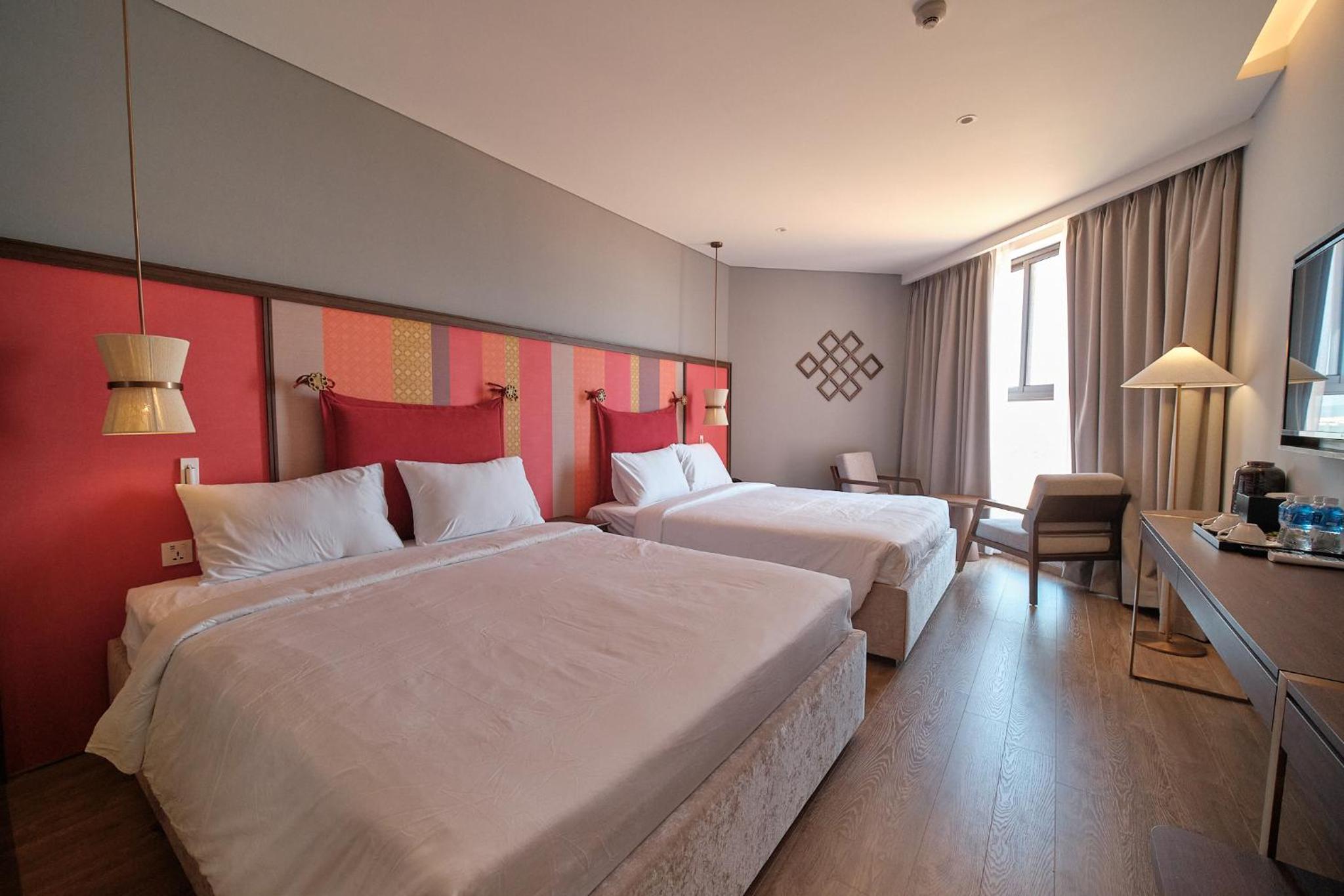 Family Room with Sea View - Photo 4