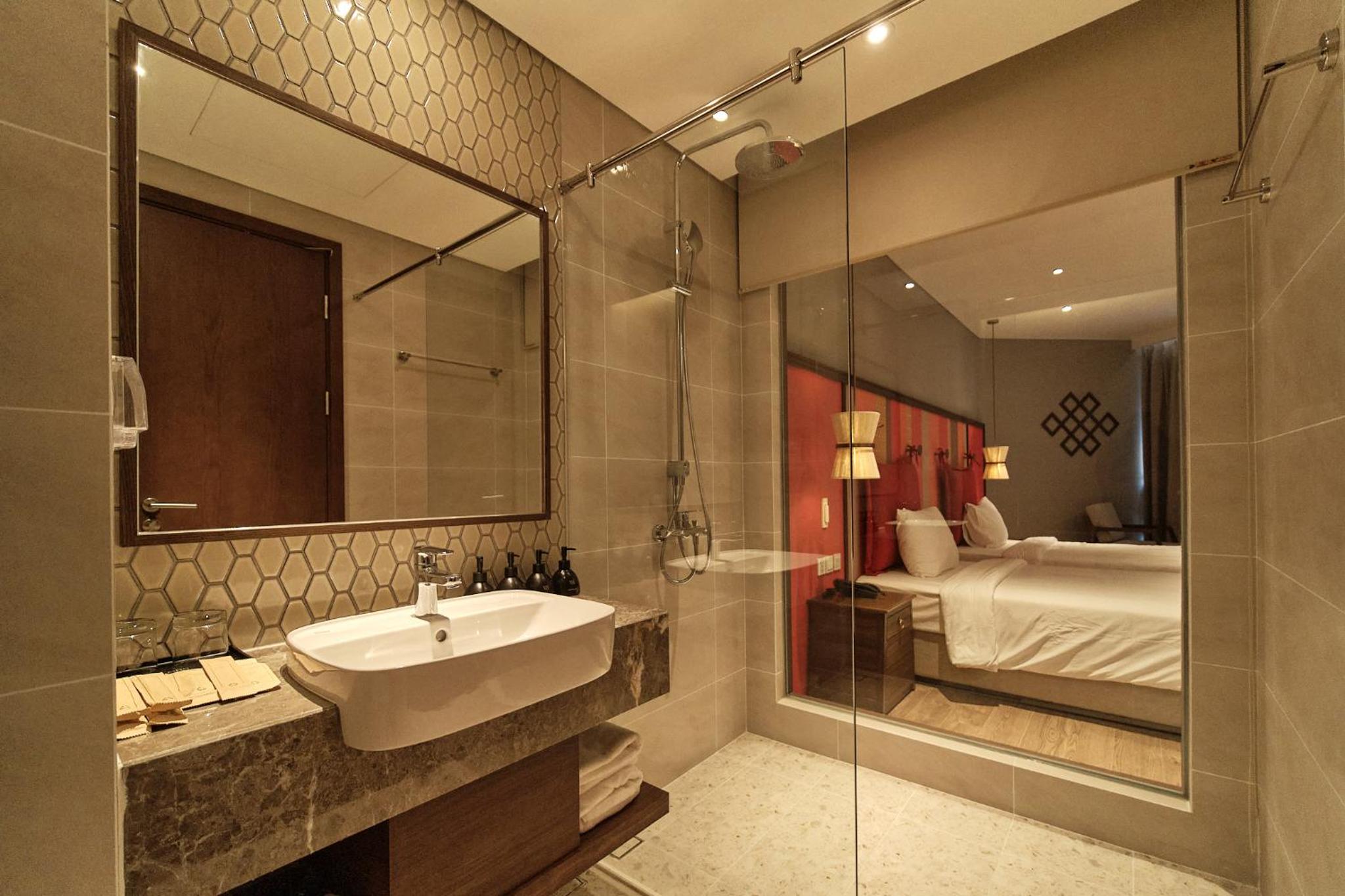 Deluxe Double Room - Photo 20