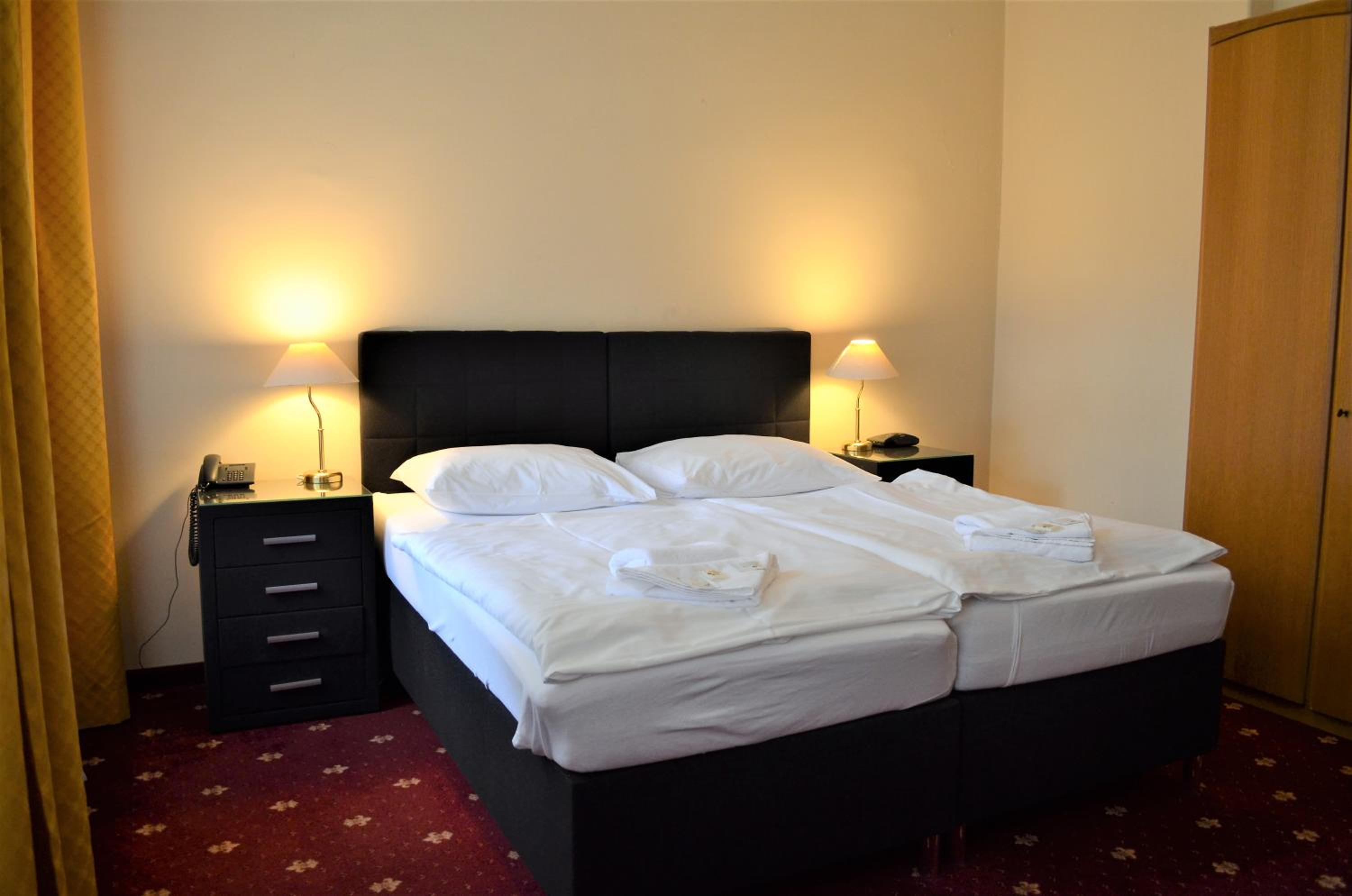 Double Room - Photo 1