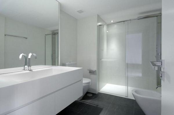 Double or Twin Room with Shared Bathroom photo 2