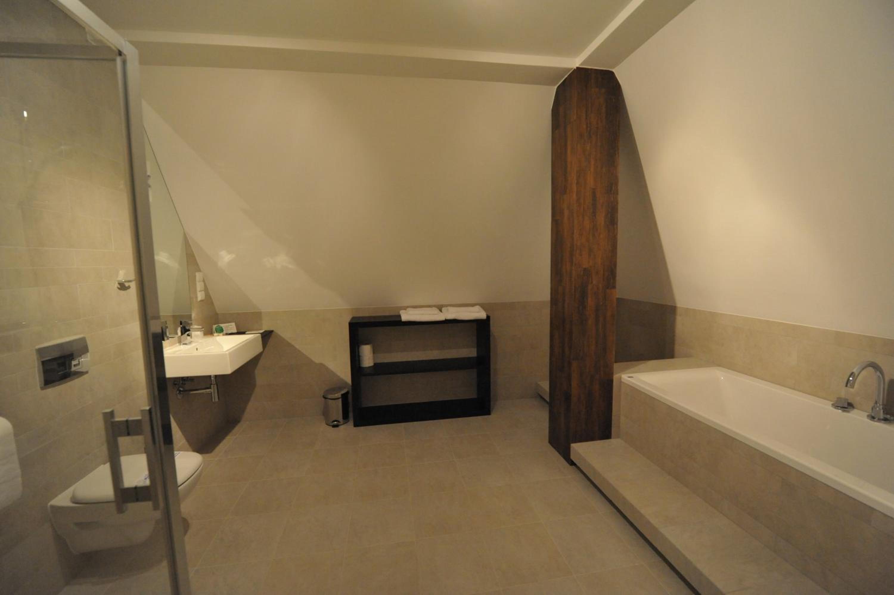 Junior Suite (2 Adult) photo 2