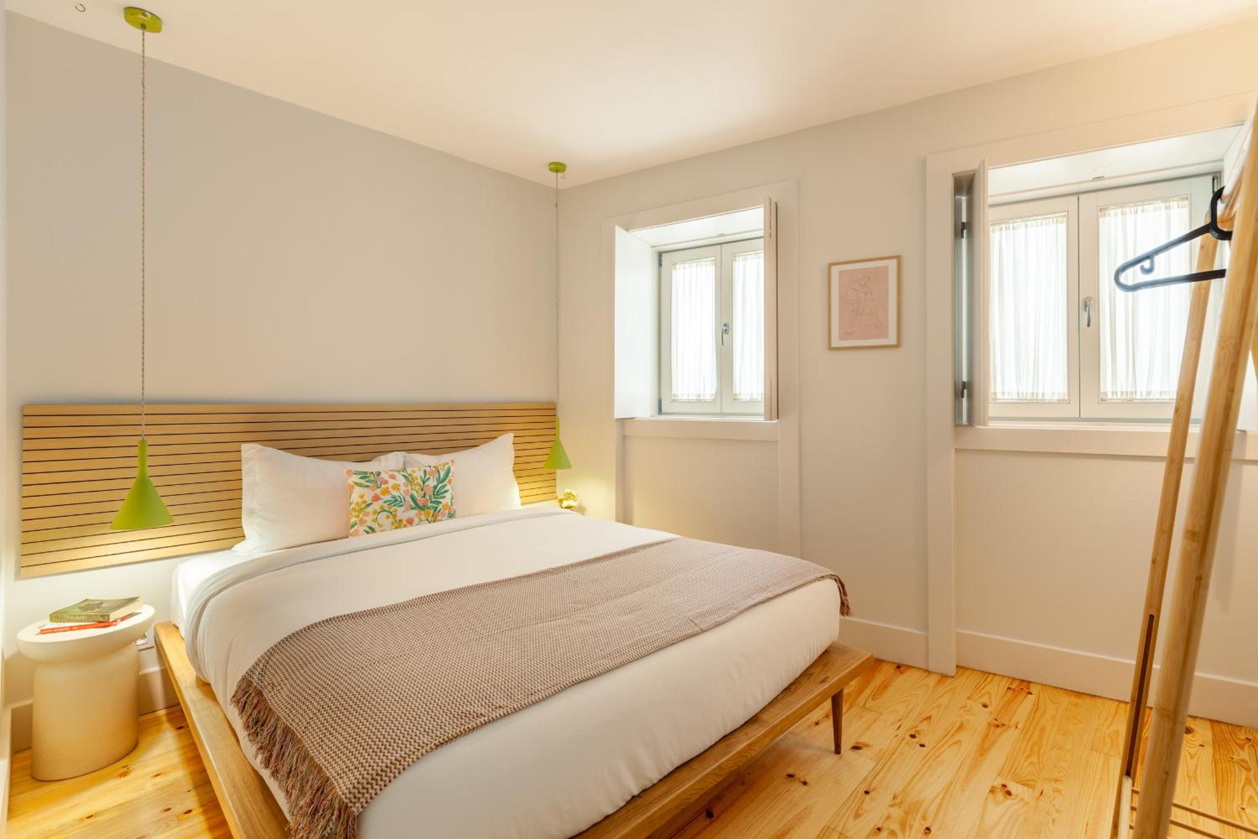 Apartment with Terrace - Photo 1