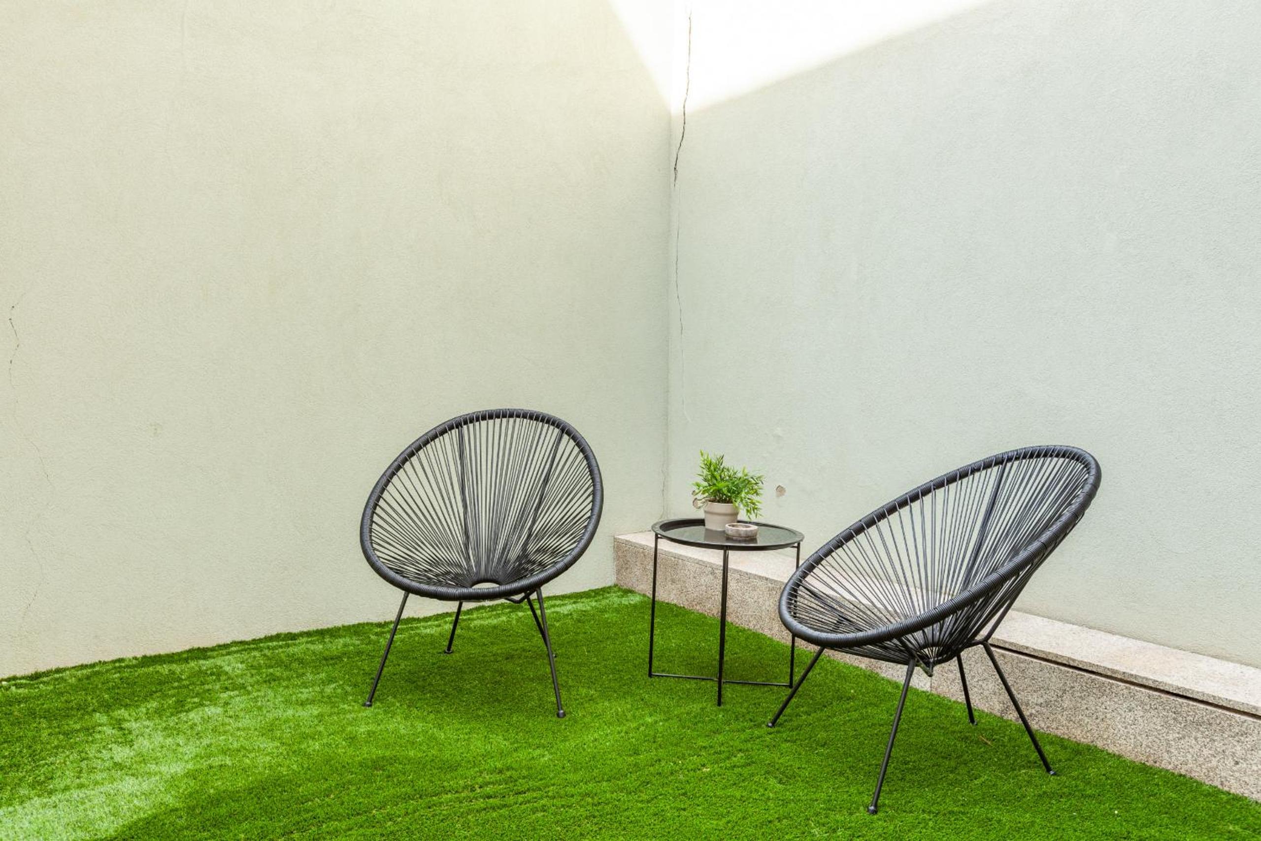 Apartment with Terrace - Photo 12