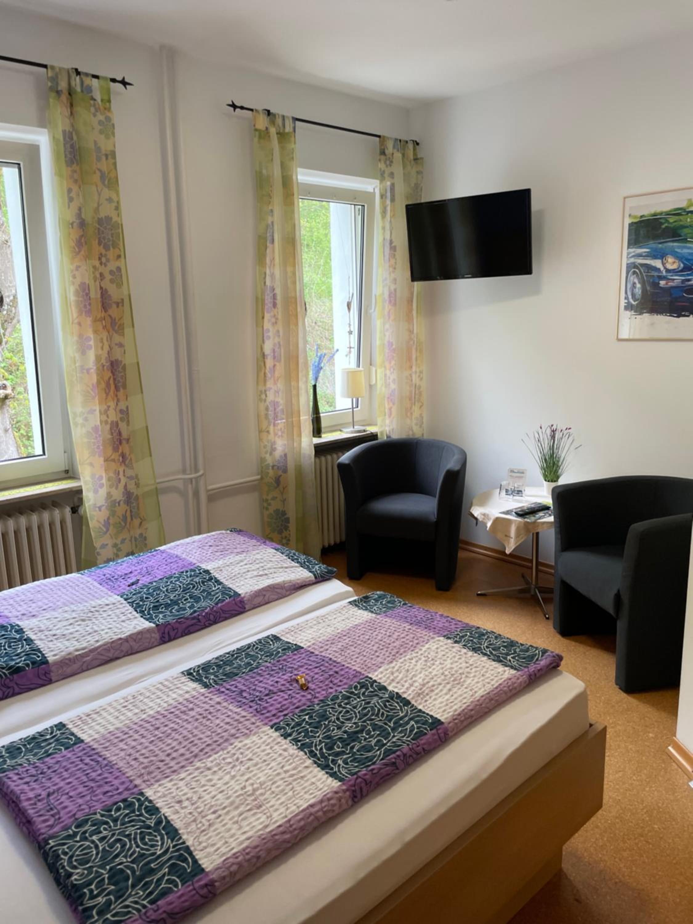 Double Room with Private Bathroom - Photo 2