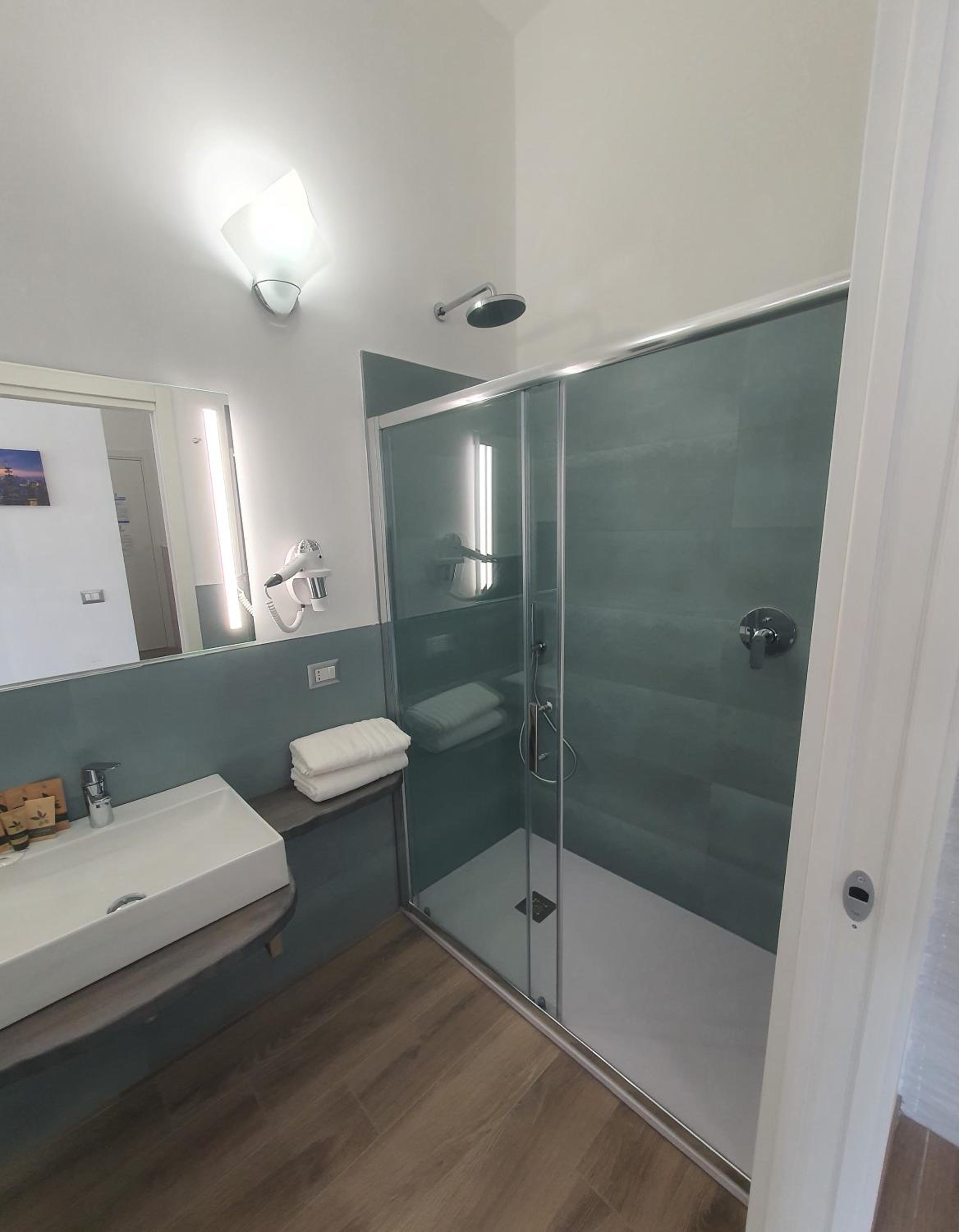 Queen Room with Sea View photo 3
