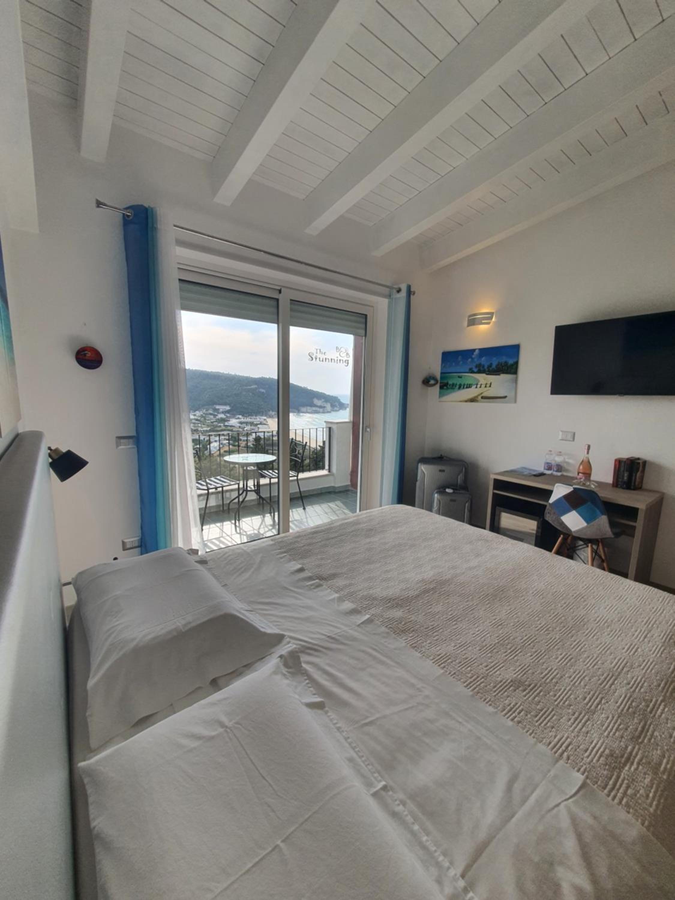 Queen Room with Sea View