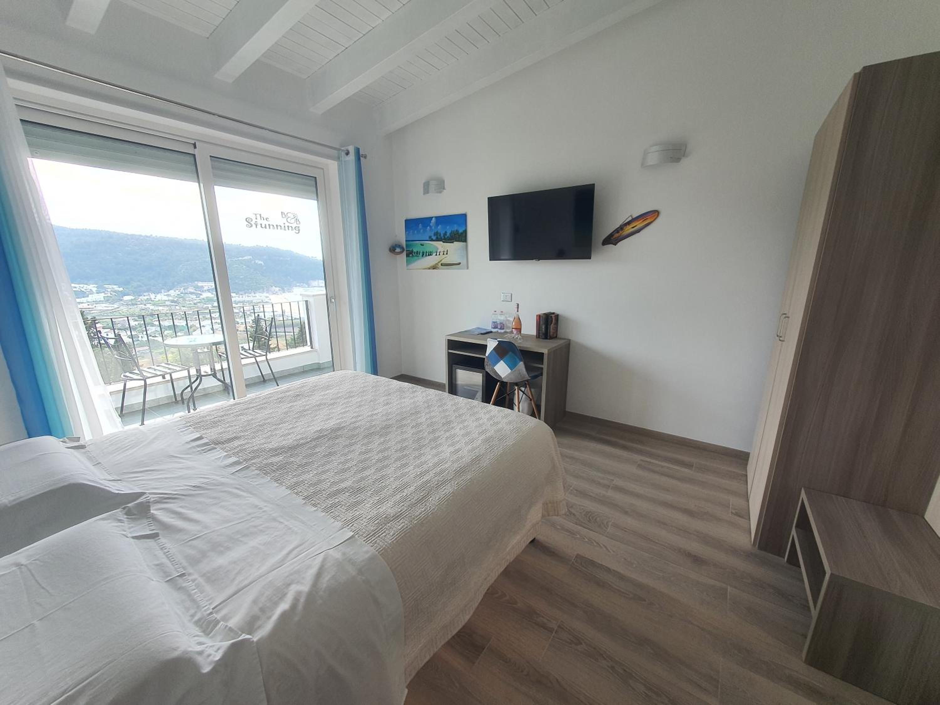 Queen Room with Sea View photo 2