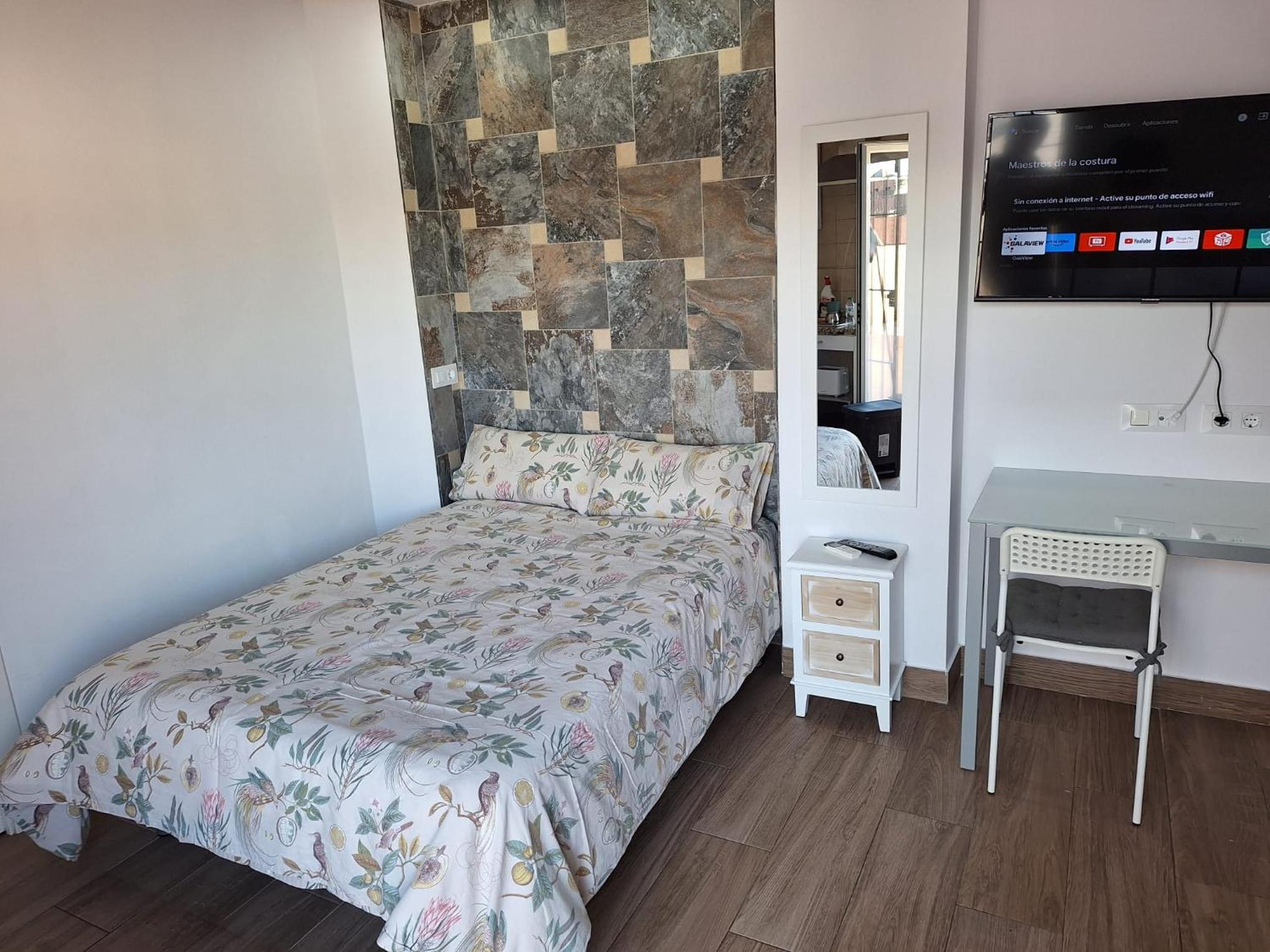 Estudio con terraza
