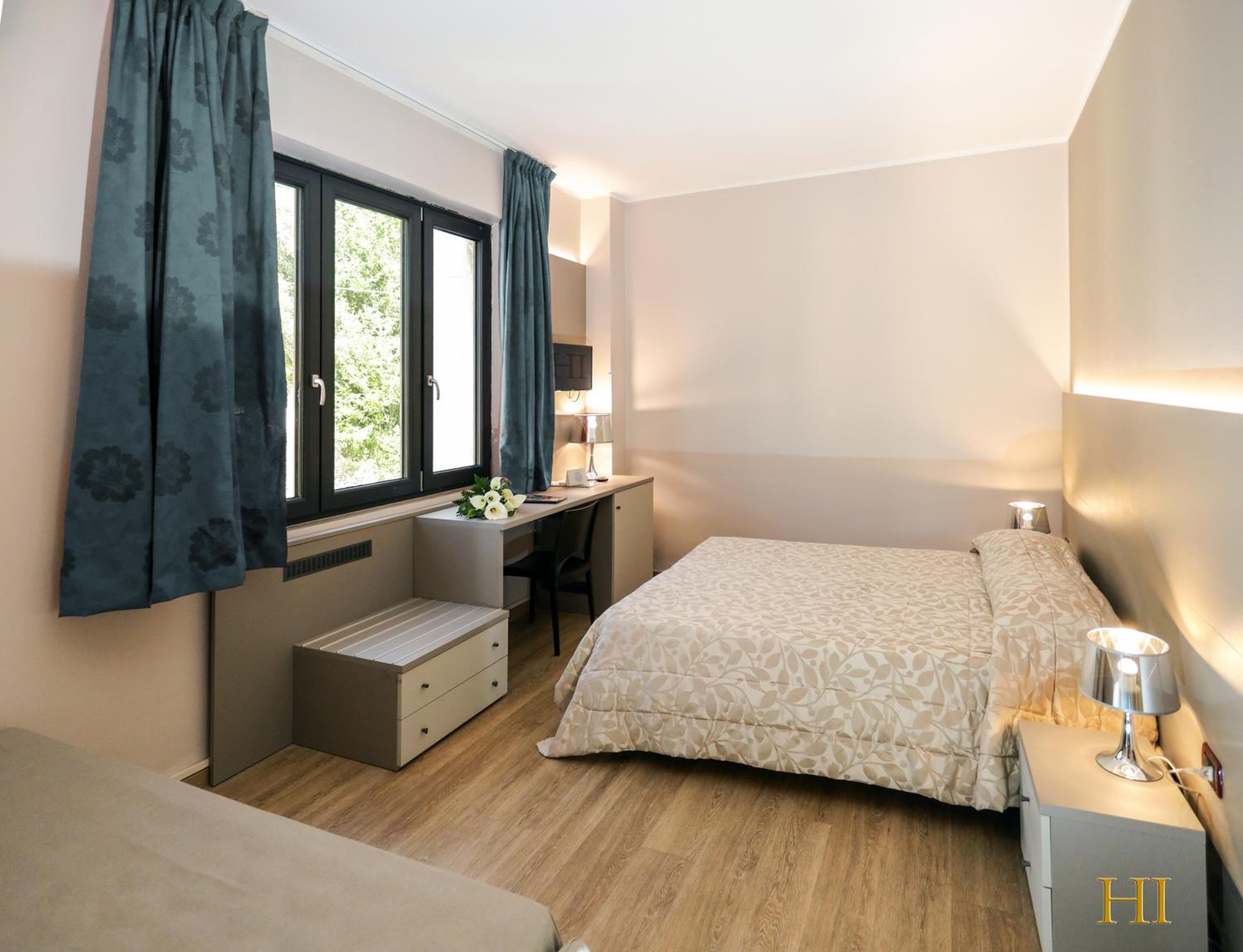 Deluxe Double or Twin Room with Sea View