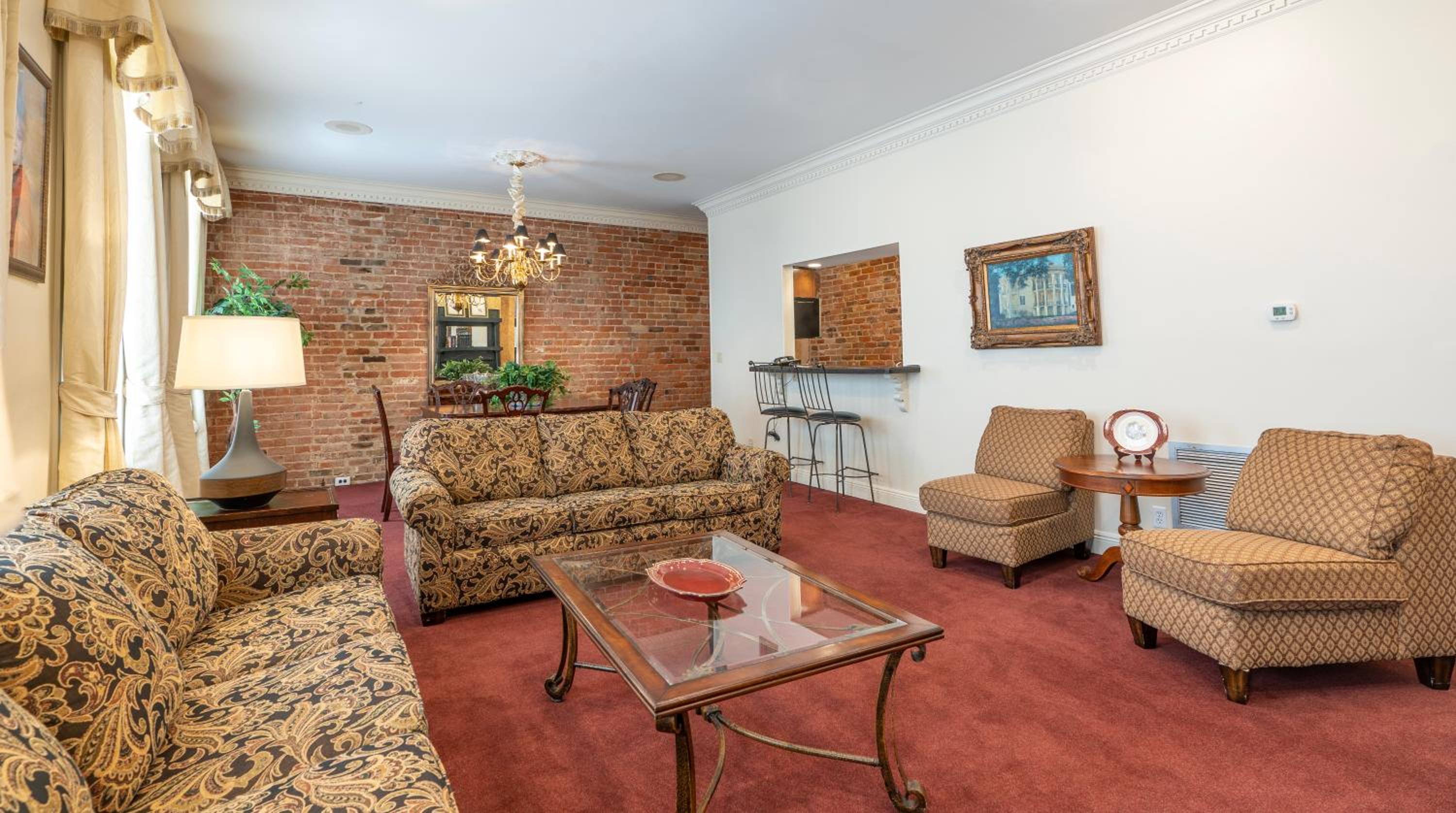 One Bedroom Deluxe Apartment
