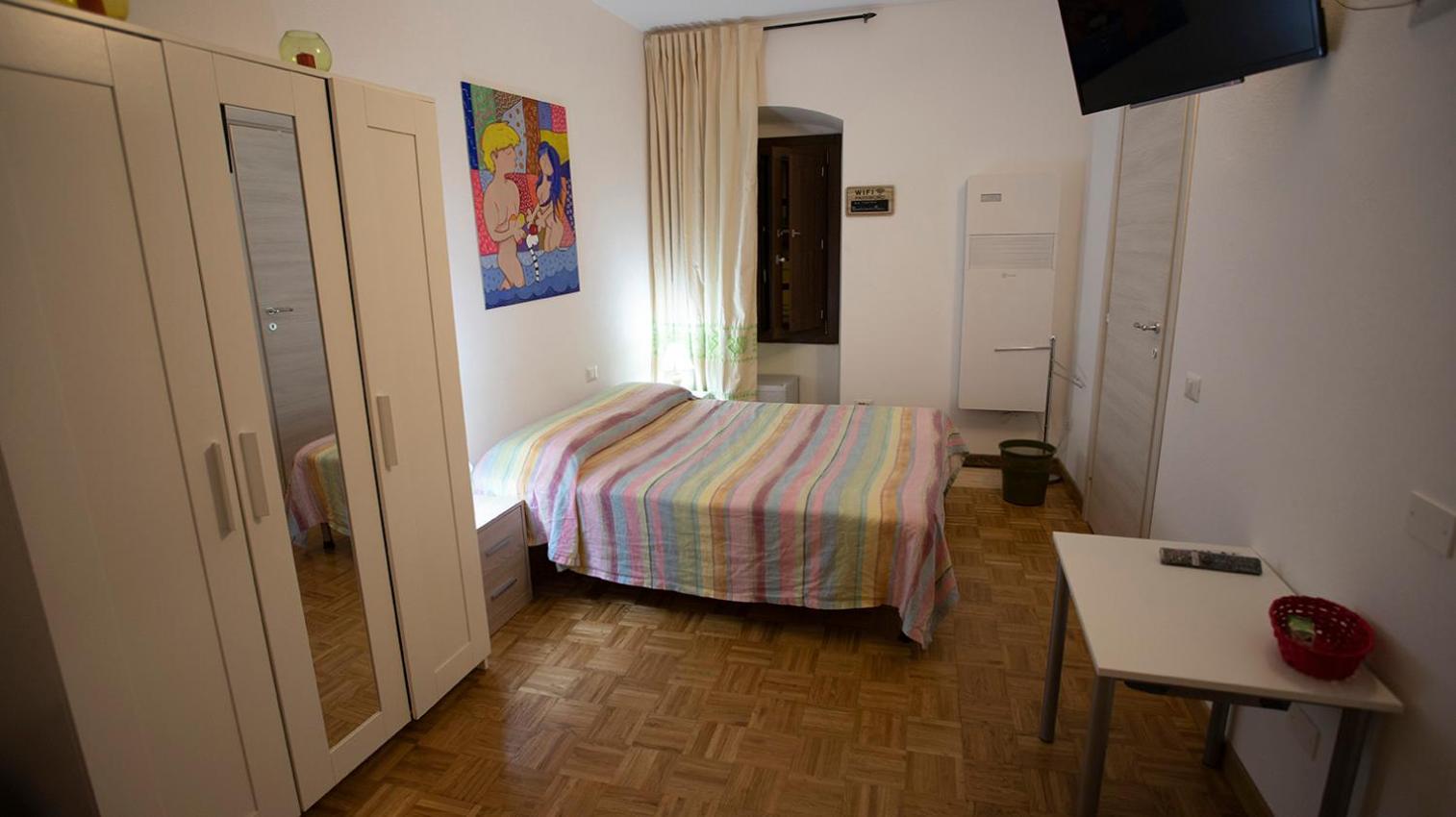 Deluxe Room (2 Adults + 1 Child)