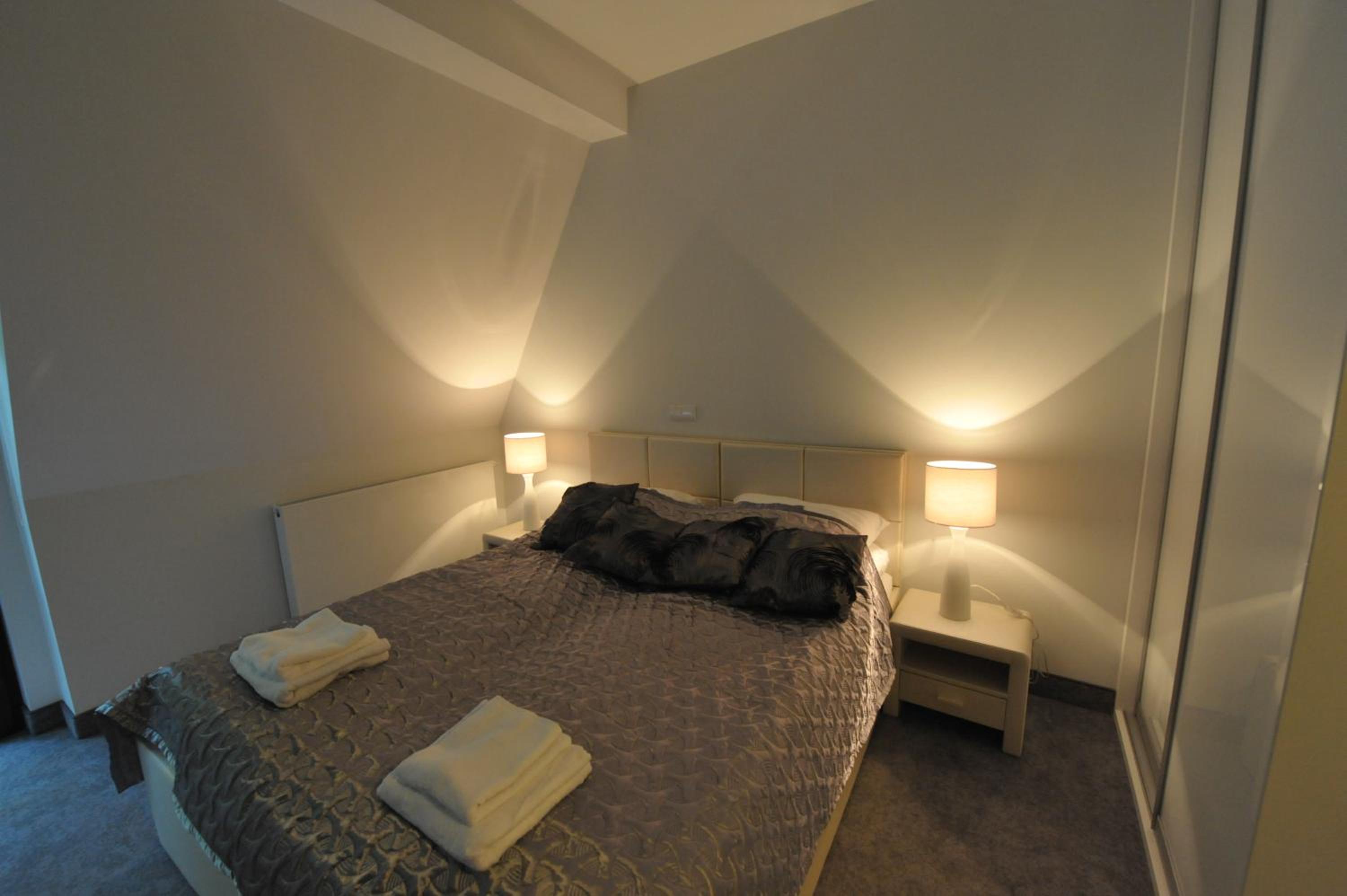 Deluxe Double Room with Balcony photo 2