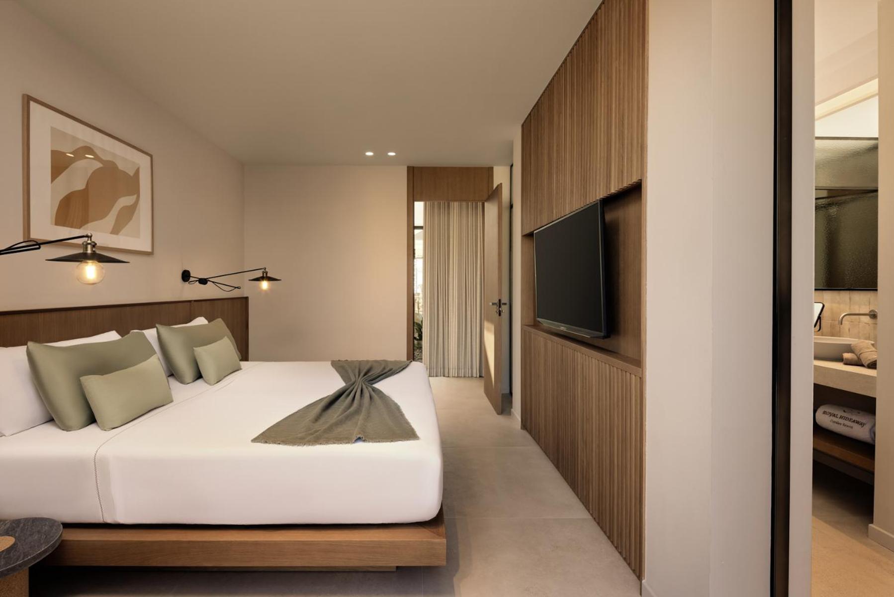 Villa Suite Three Rooms Sea View with Private Pool (4 Adults + 2 Children)