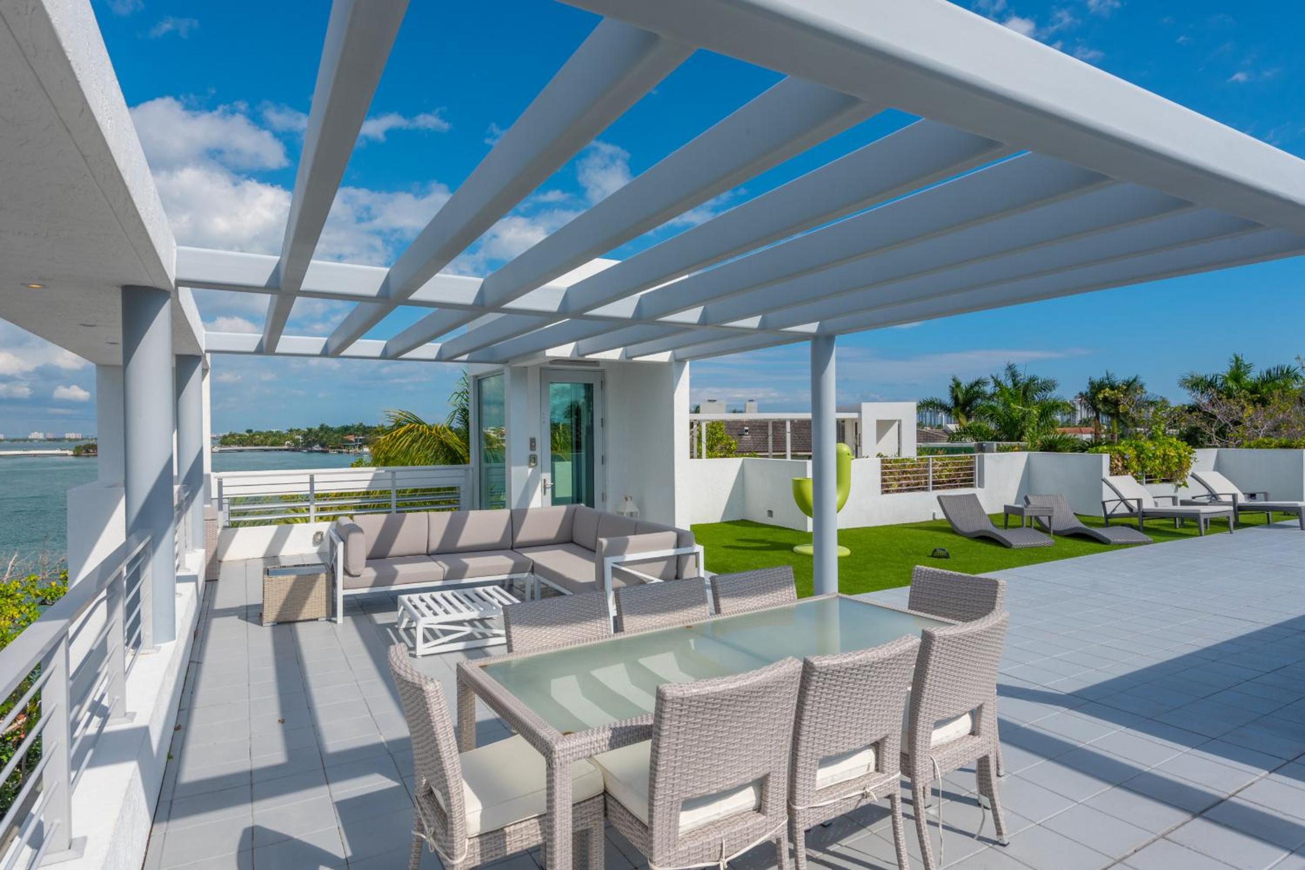 Villa With Private Pool photo 3