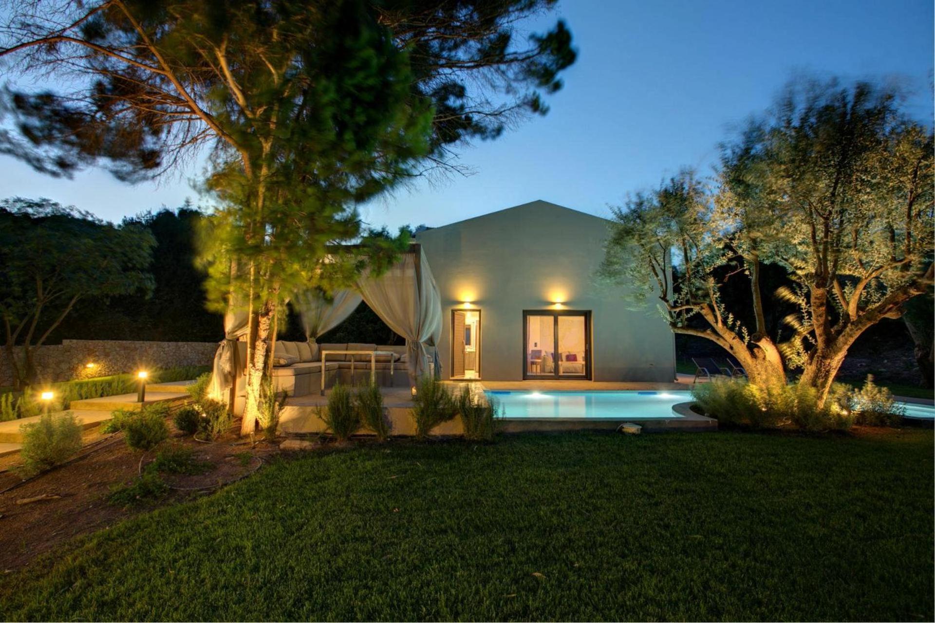 Villa photo 3