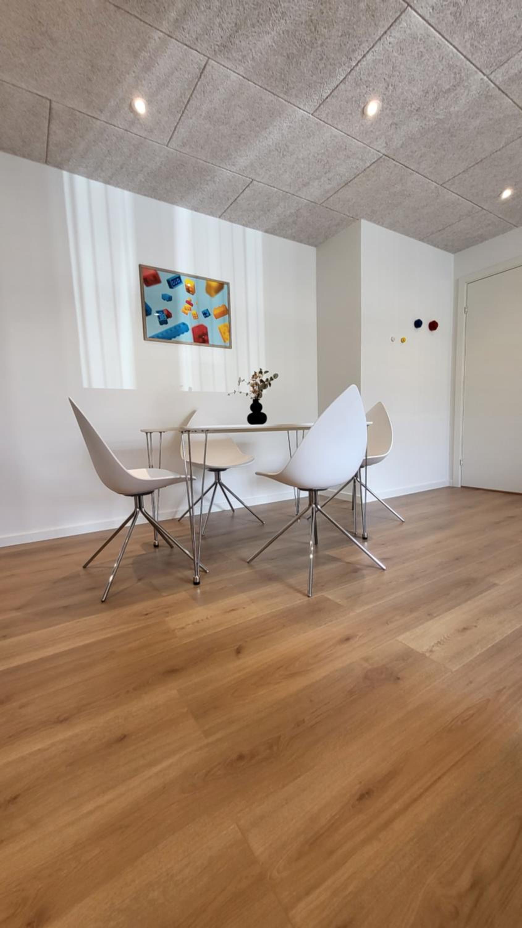 One-Bedroom Apartment photo 3
