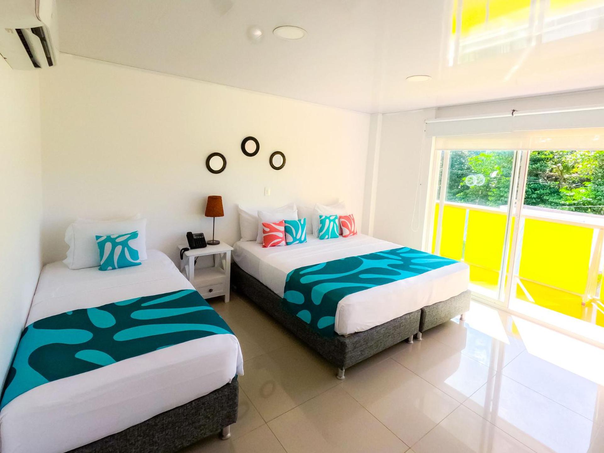 Triple Room with Pool View photo 1