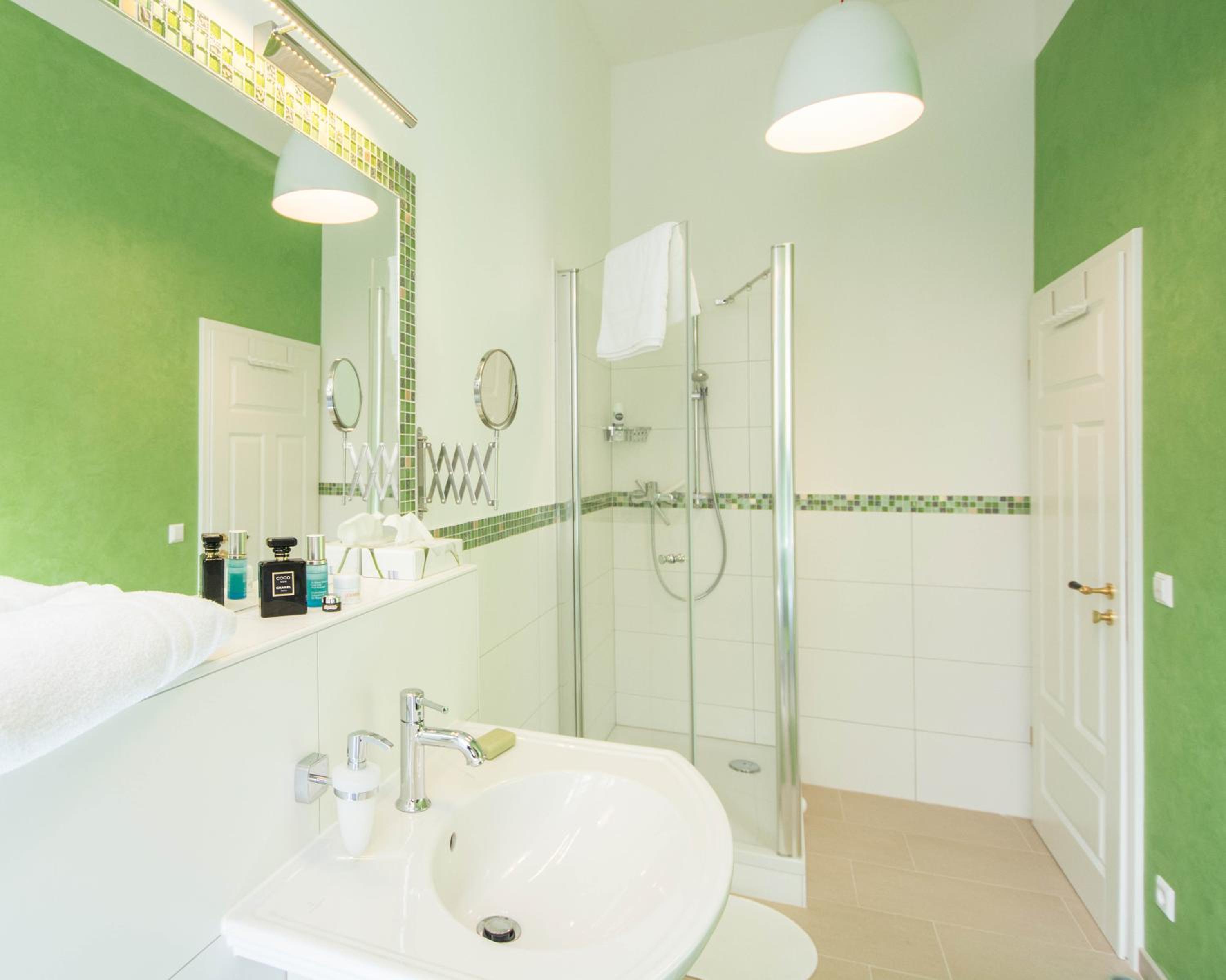 Spacious, stylish Apartment , 50 sqm with separate bed room  photo 3