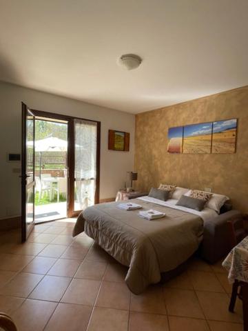 One-Bedroom Apartment - Photo 10