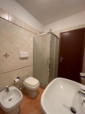 One-Bedroom Apartment - Photo 16
