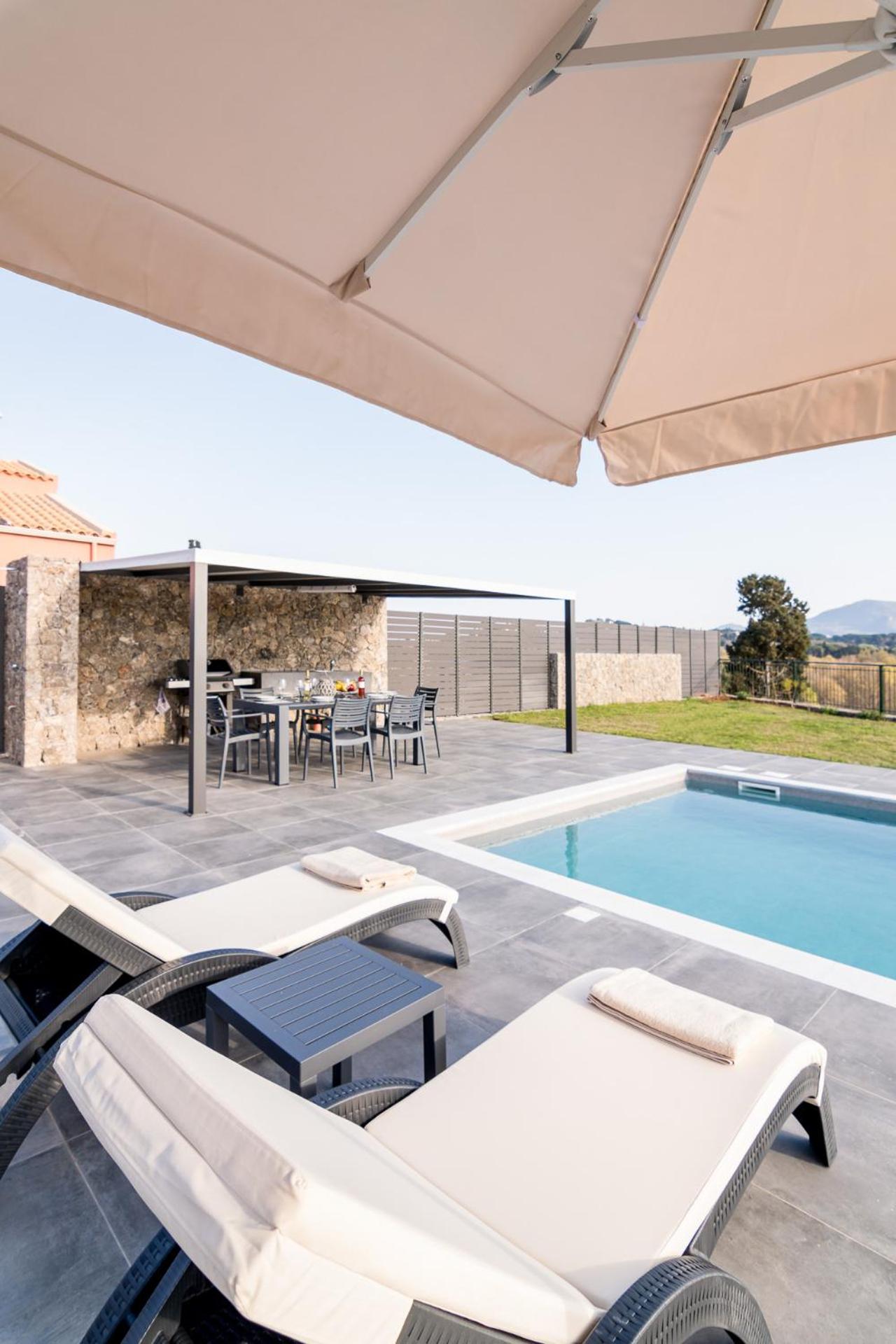 Three-Bedroom Villa photo 3