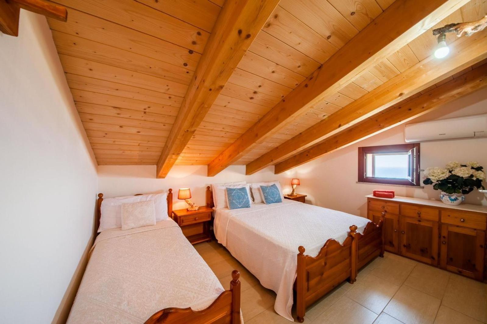 Double Room with Sea View photo 2