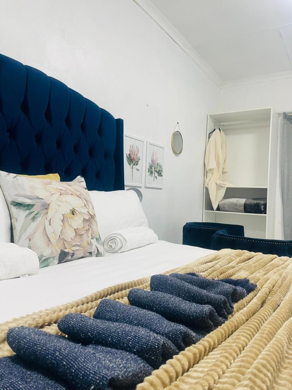 Deluxe Suite - Photo 2