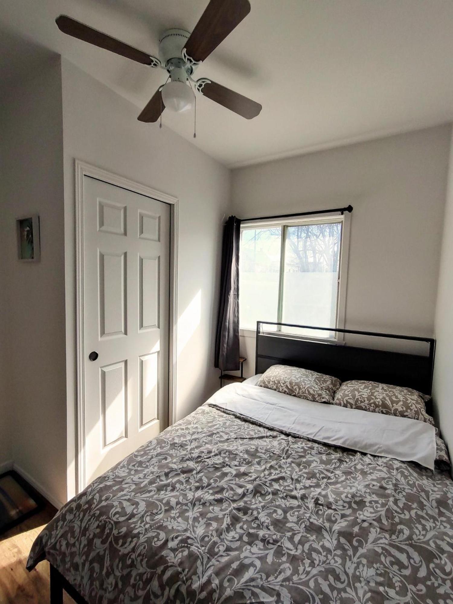 Standard Double Room With Fan photo 1