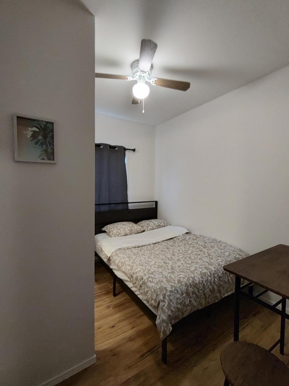 Standard Double Room With Fan photo 2