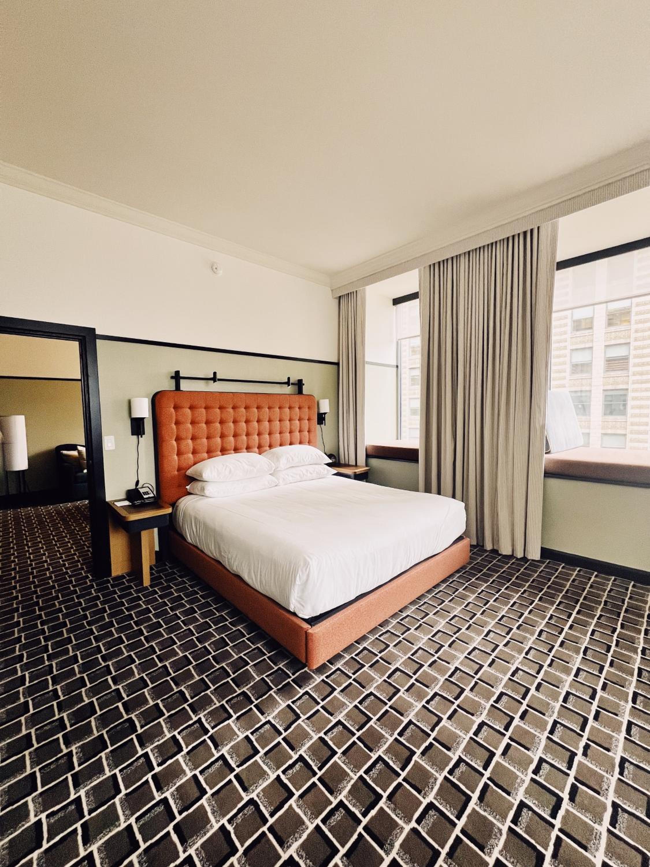 One-Bedroom King Suite - Photo 1
