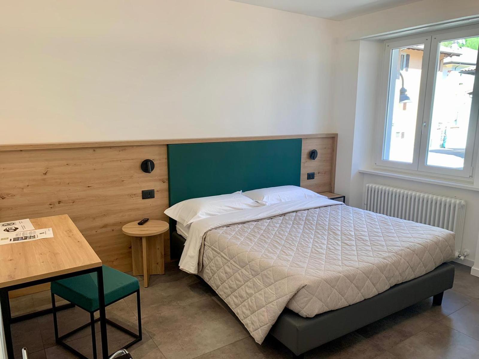 Double Room - Photo 8