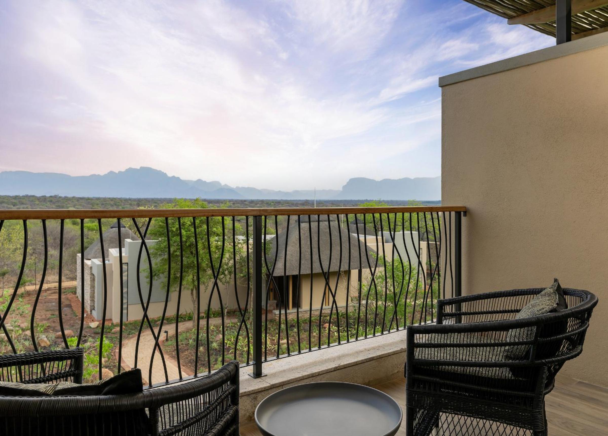 Premium Room with Drakensberg Mountain View - Photo 4